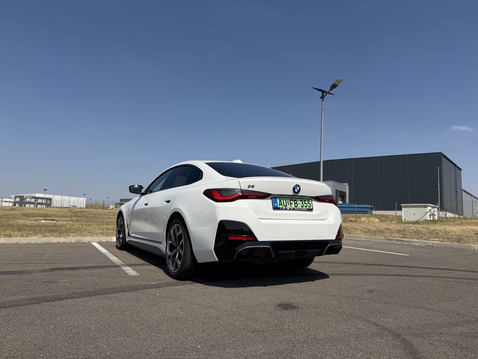 BMW i4 M50 2022., fotografija 6
