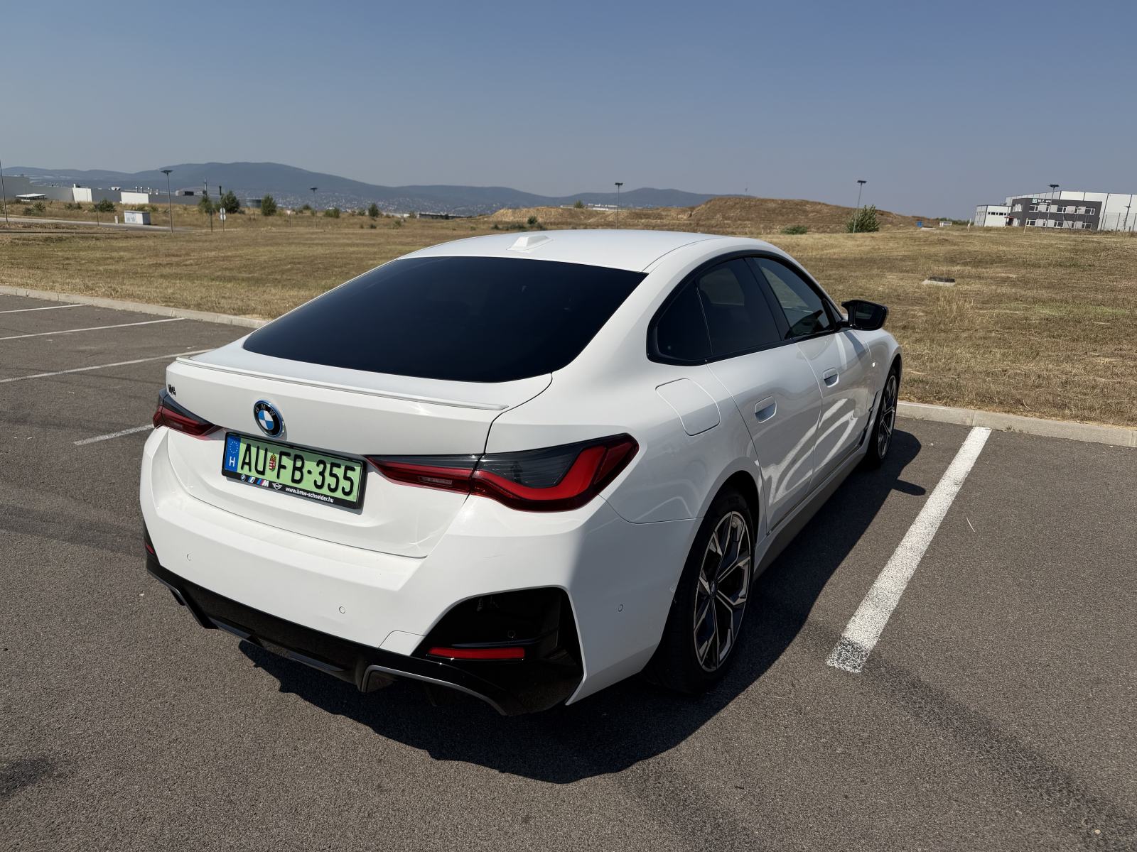 BMW i4 M50 2022., fotografija 8