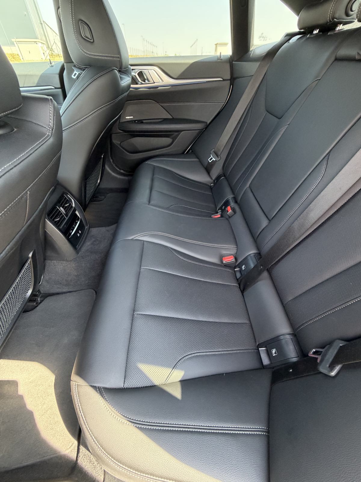 BMW i4 M50 2022., fotografija 14