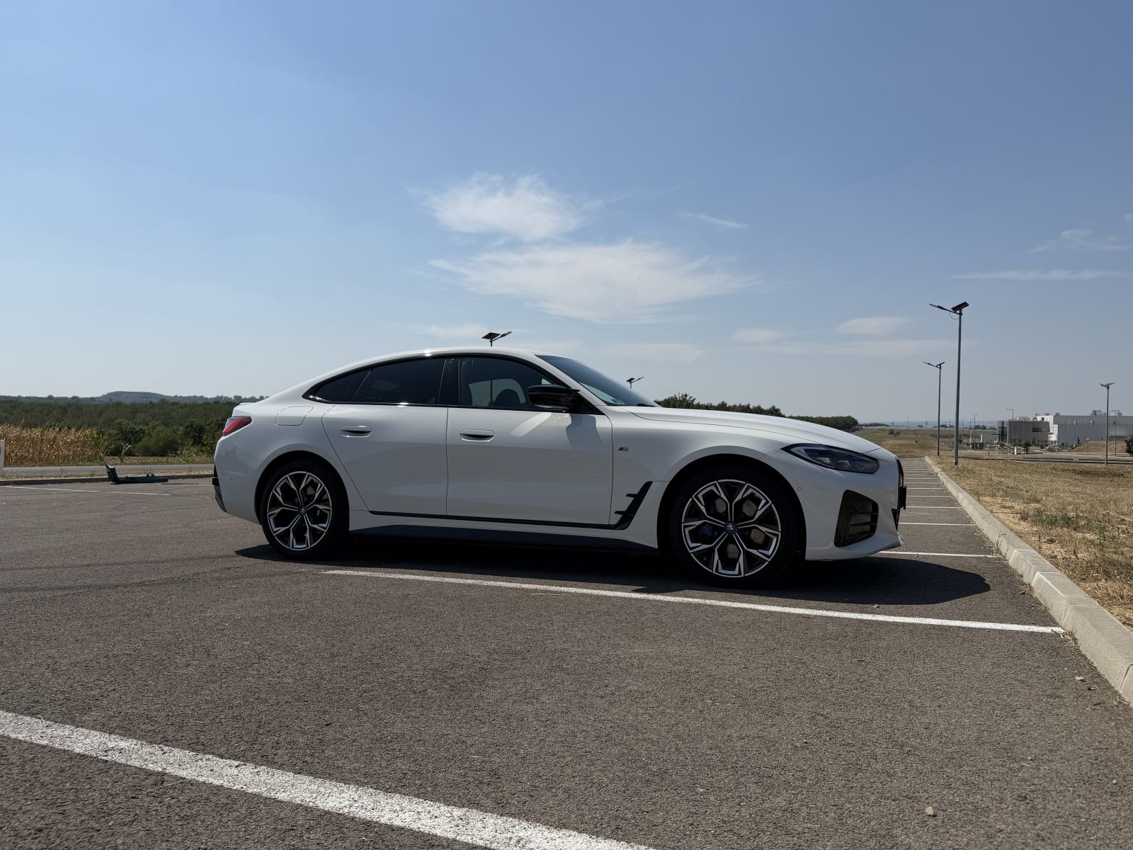 BMW i4 M50 2022., fotografija 4