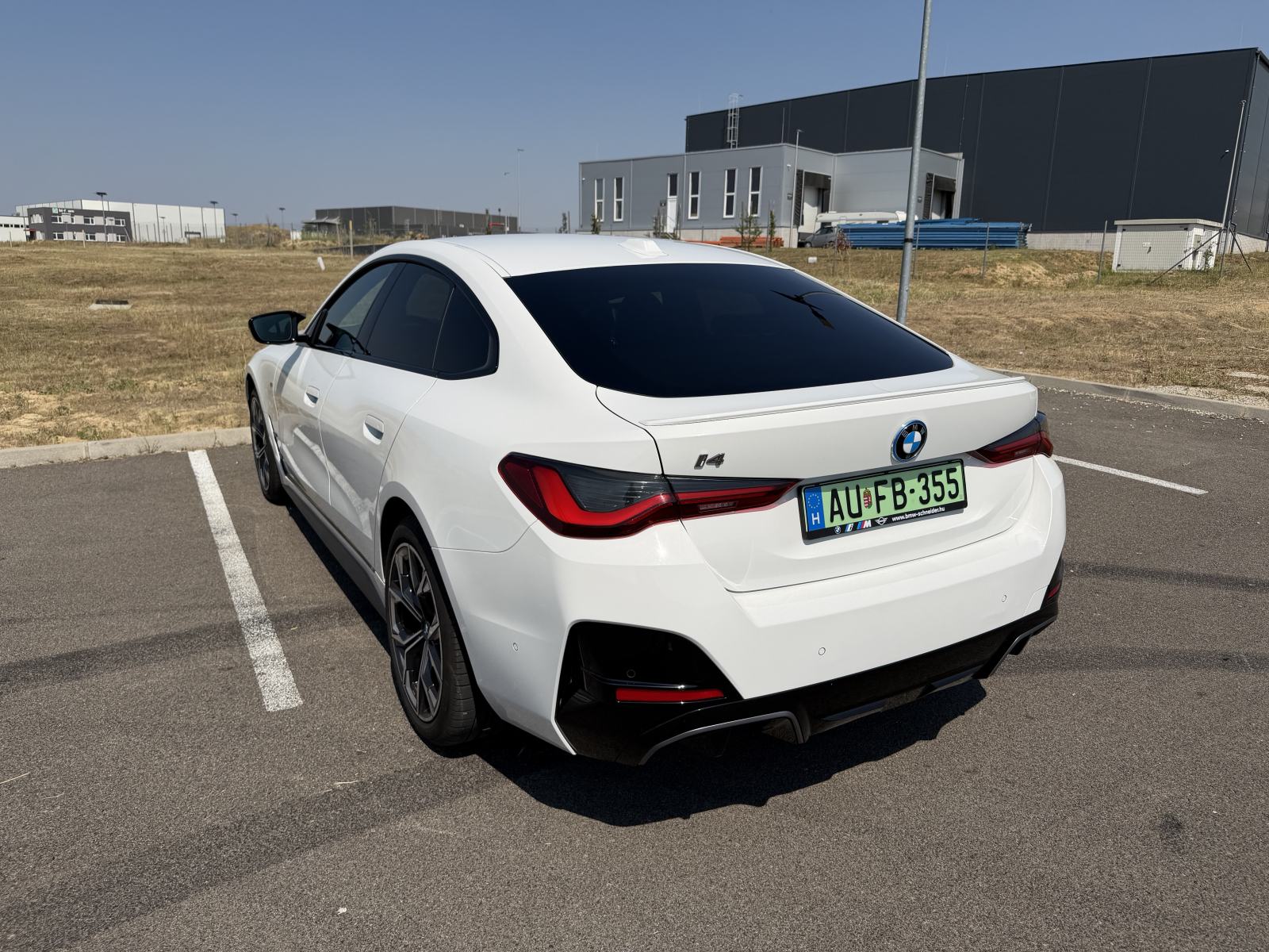 BMW i4 M50 2022., fotografija 9