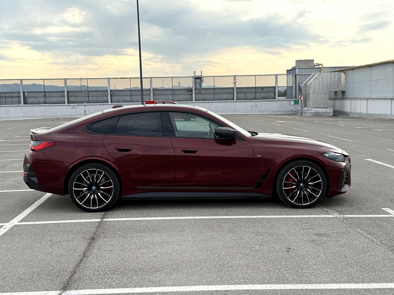 BMW i4 M50 FULL OPREMA (Harman Kardon, Carbon Pack, M Tech Pack, 20''), fotografija 5