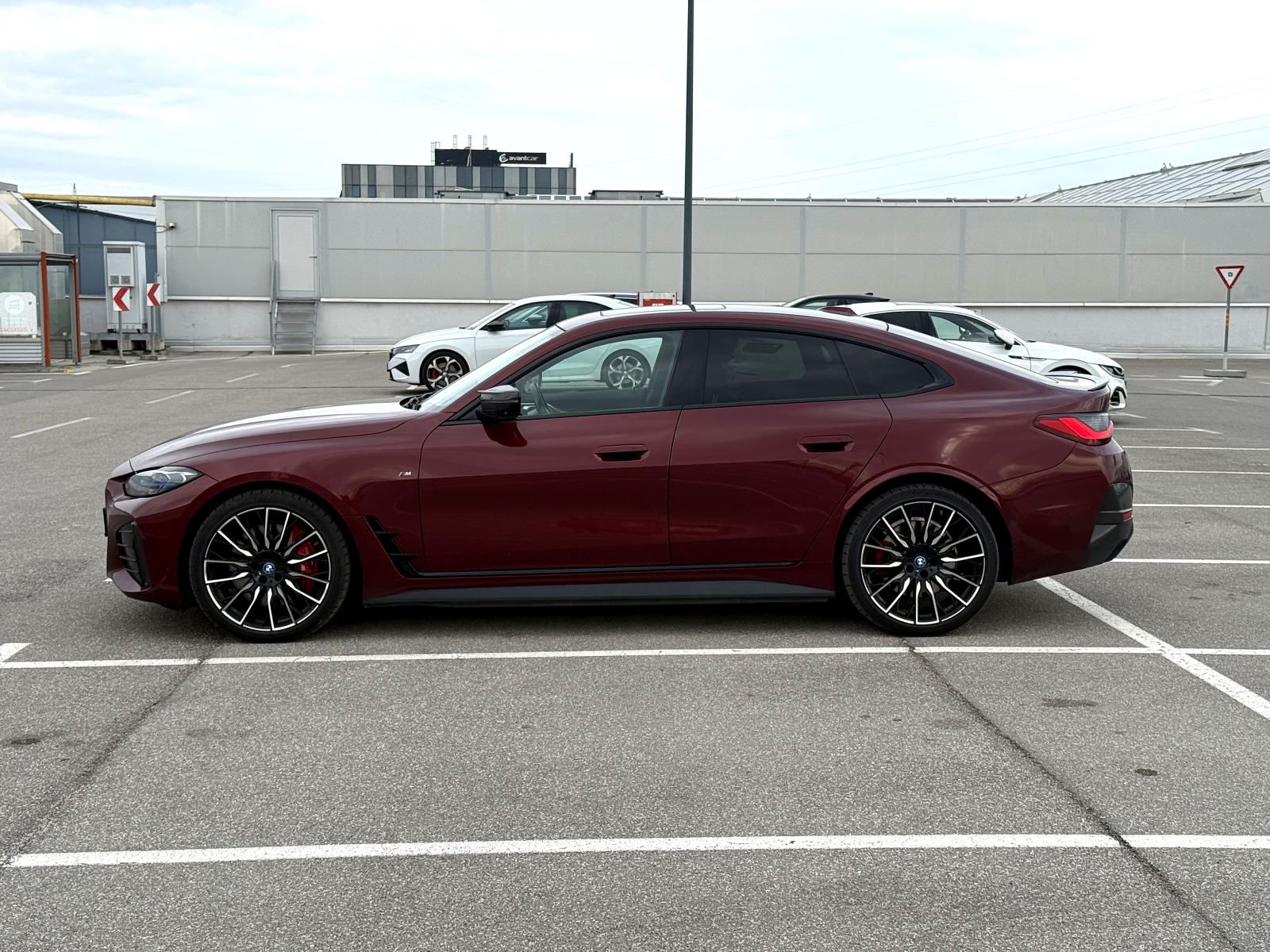 BMW i4 M50 FULL OPREMA (Harman Kardon, Carbon Pack, M Tech Pack, 20''), fotografija 8