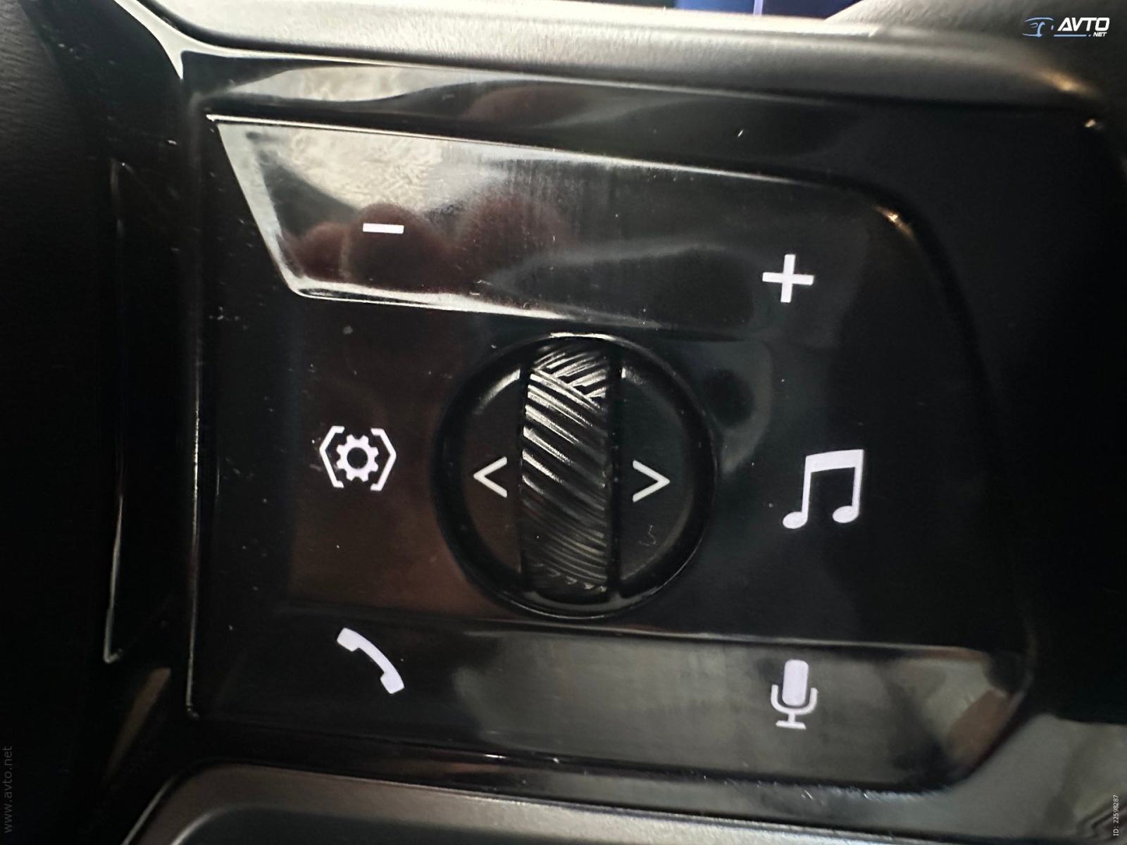 BMW i5 eDrive40 LUKSENBURG.KAMERA.KOŽA.LED. 360 POGLED, fotografija 16