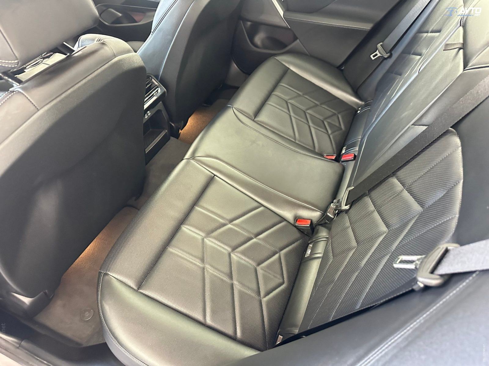 BMW i5 eDrive40 LUKSENBURG.KAMERA.KOŽA.LED. 360 POGLED, fotografija 9