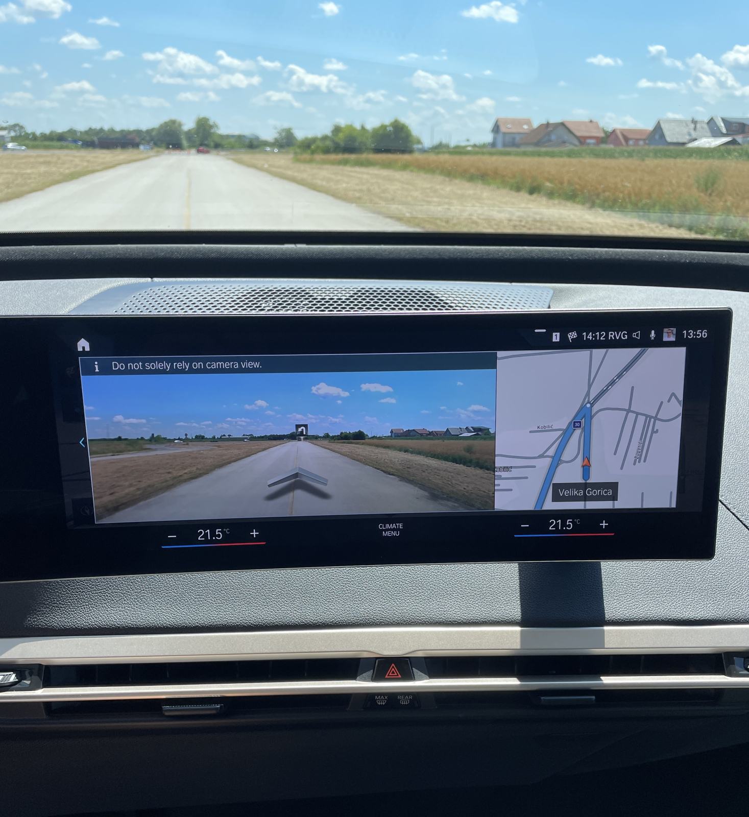 BMW iX xDrive40 2022, 67700km, Jamstvo, Top stanje, fotografija 16