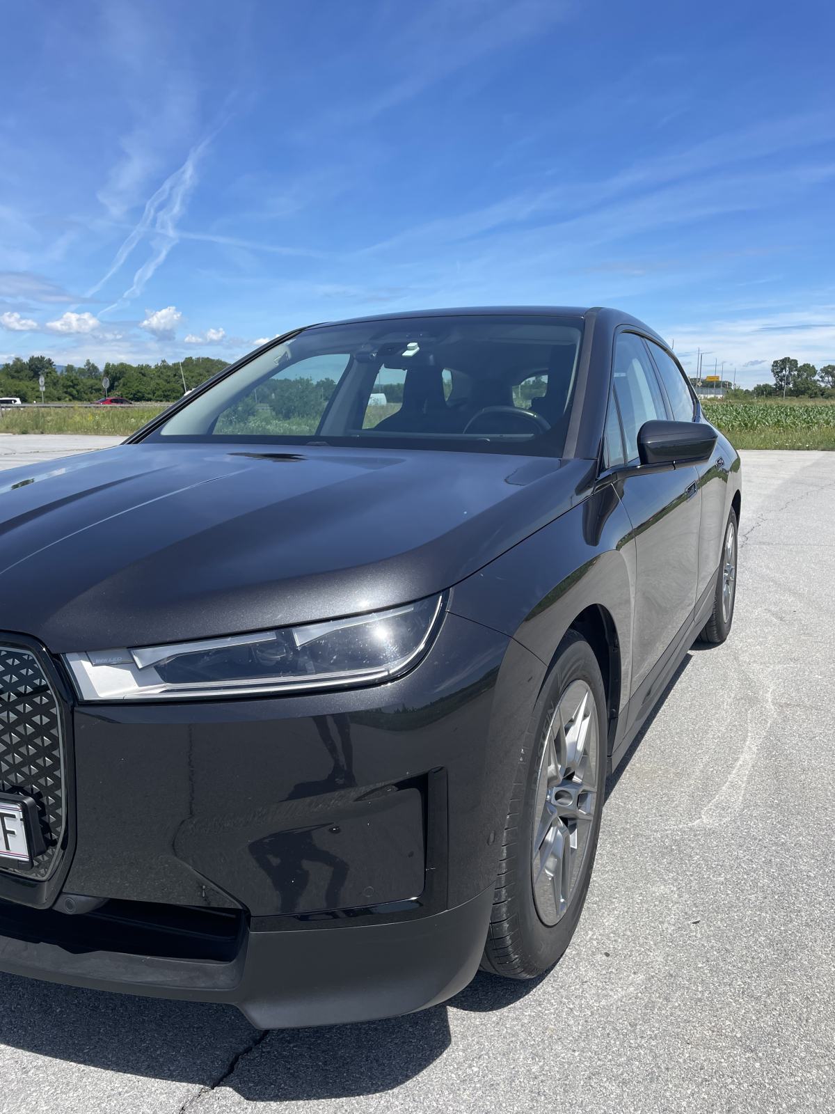 BMW iX xDrive40 2022, 67700km, Jamstvo, Top stanje, pogled izvana - slika 1