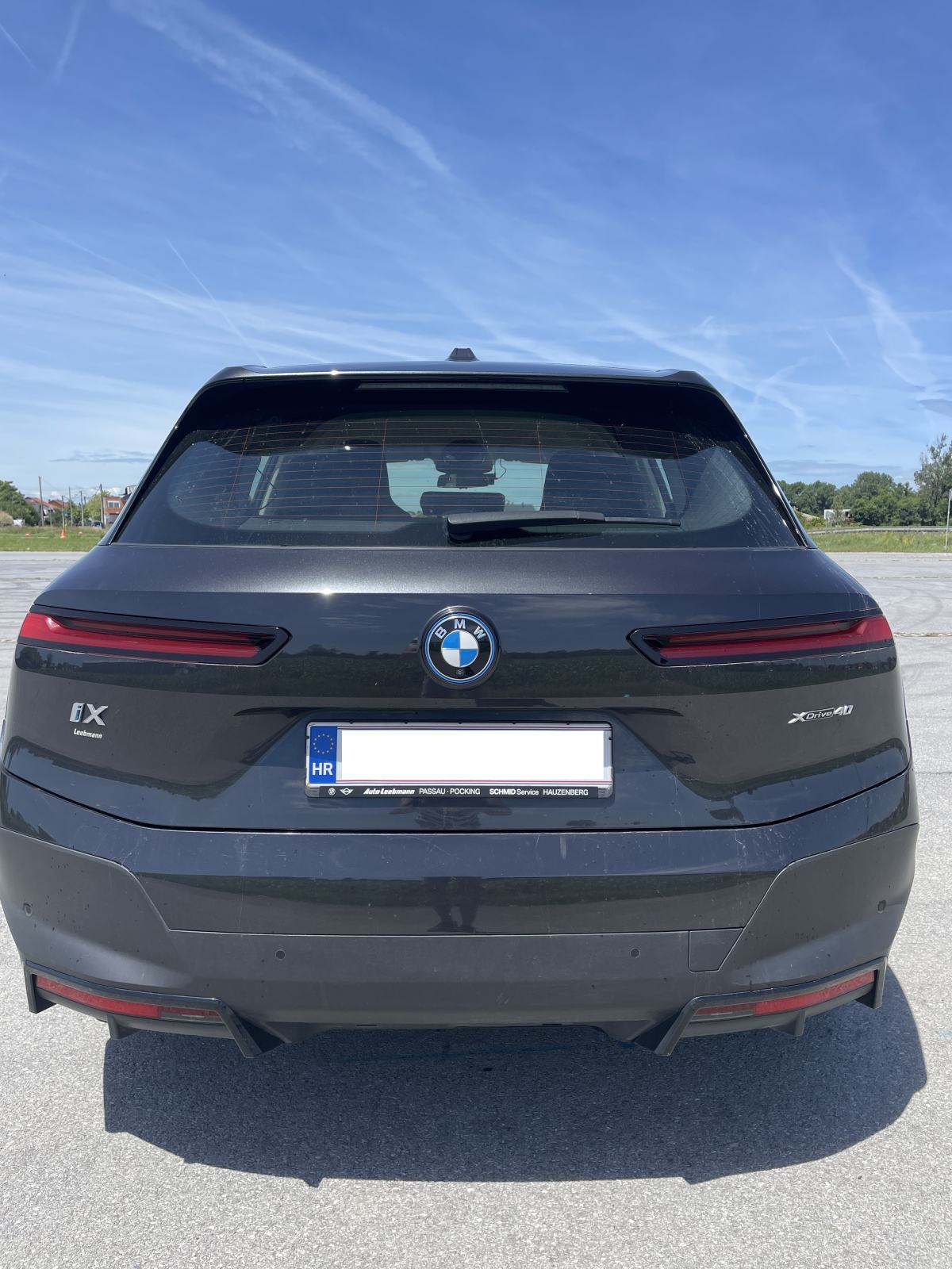 BMW iX xDrive40 2022, 67700km, Jamstvo, Top stanje, pogled izvana - slika 5