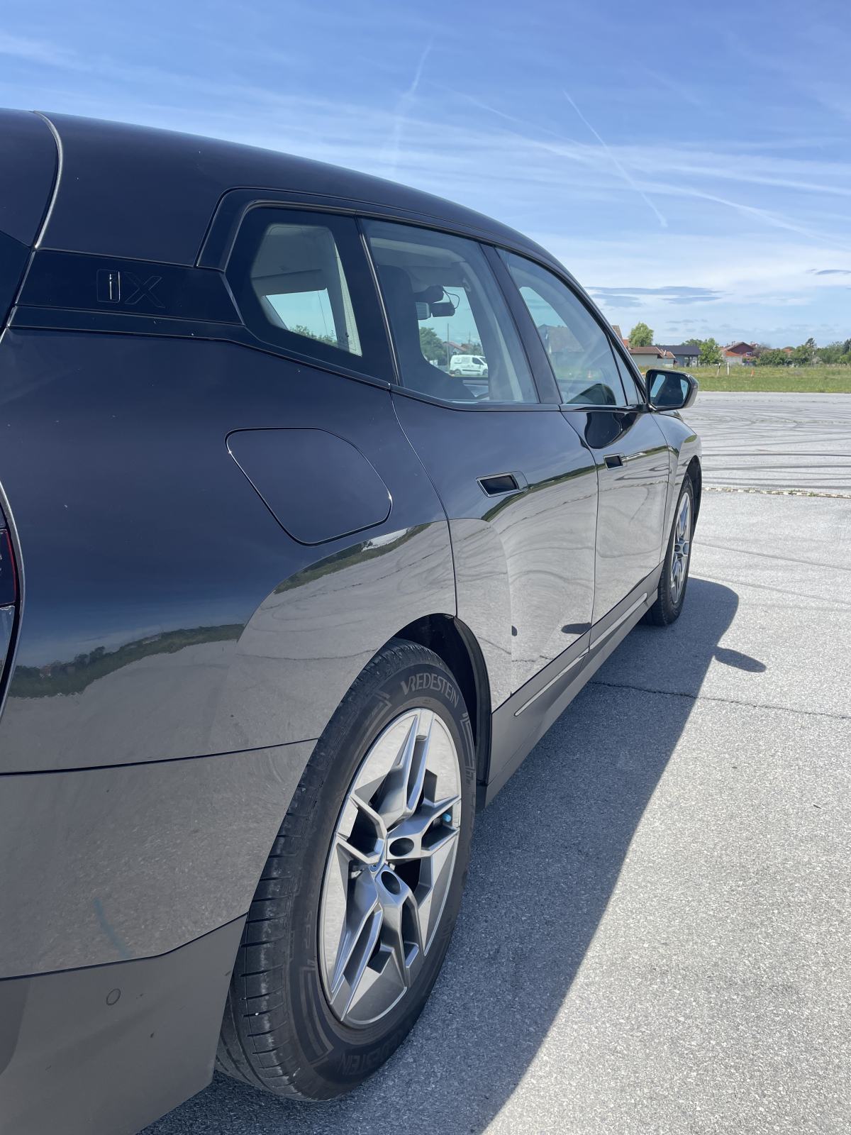 BMW iX xDrive40 2022, 67700km, Jamstvo, Top stanje, fotografija 7