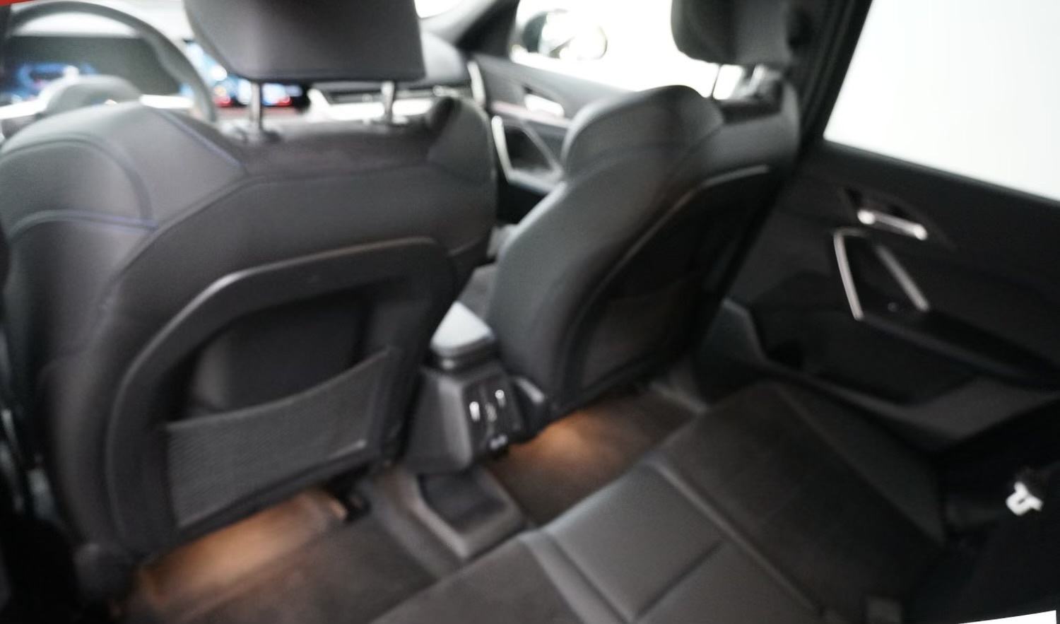 BMW iX1 xDrive30 automatik, fotografija 18