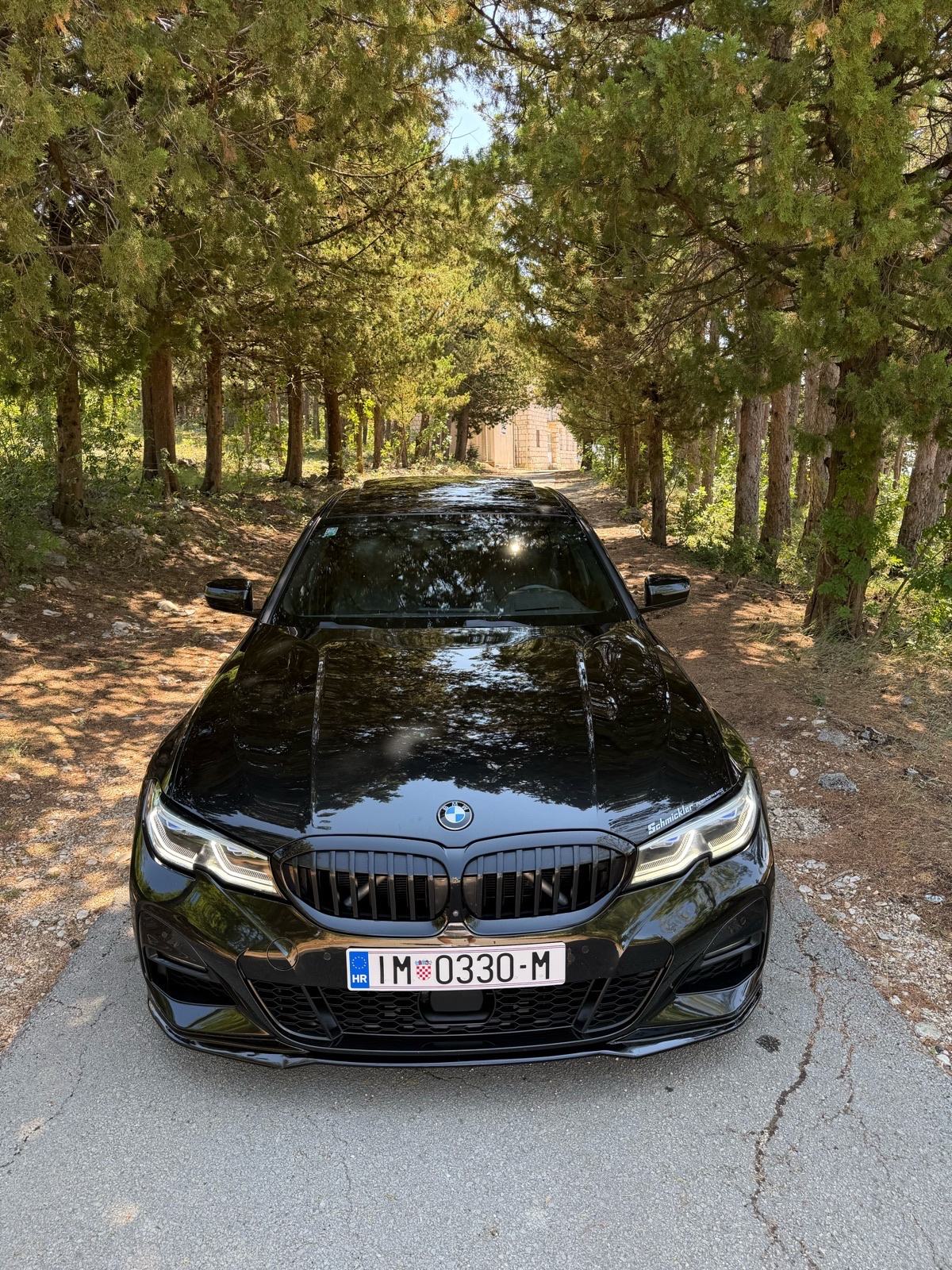 BMW M 330d SCHMICKLER PERFORMANCE , Laser, Kamere 360 TOP STANJE, pogled izvana - slika 3