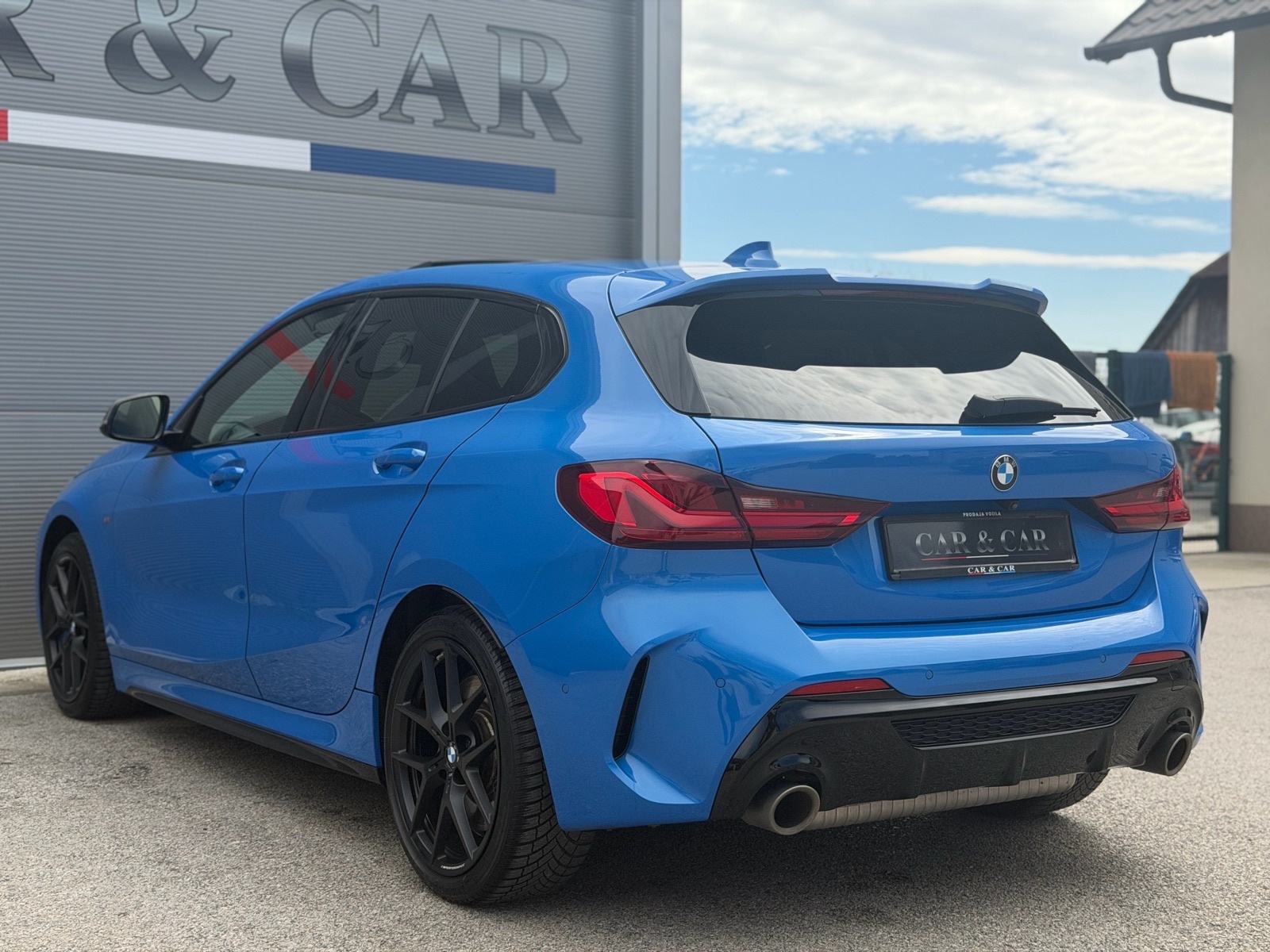 BMW M135i, automatik, xDrive, panorama, head up…, fotografija 7
