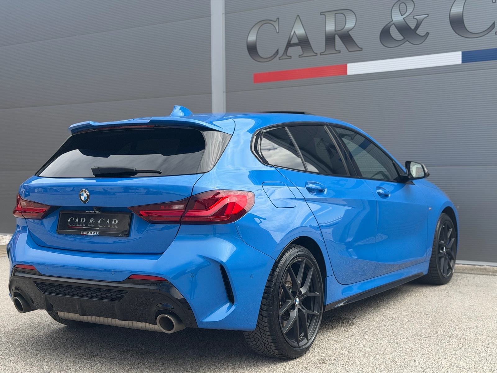 BMW M135i, automatik, xDrive, panorama, head up…, fotografija 8