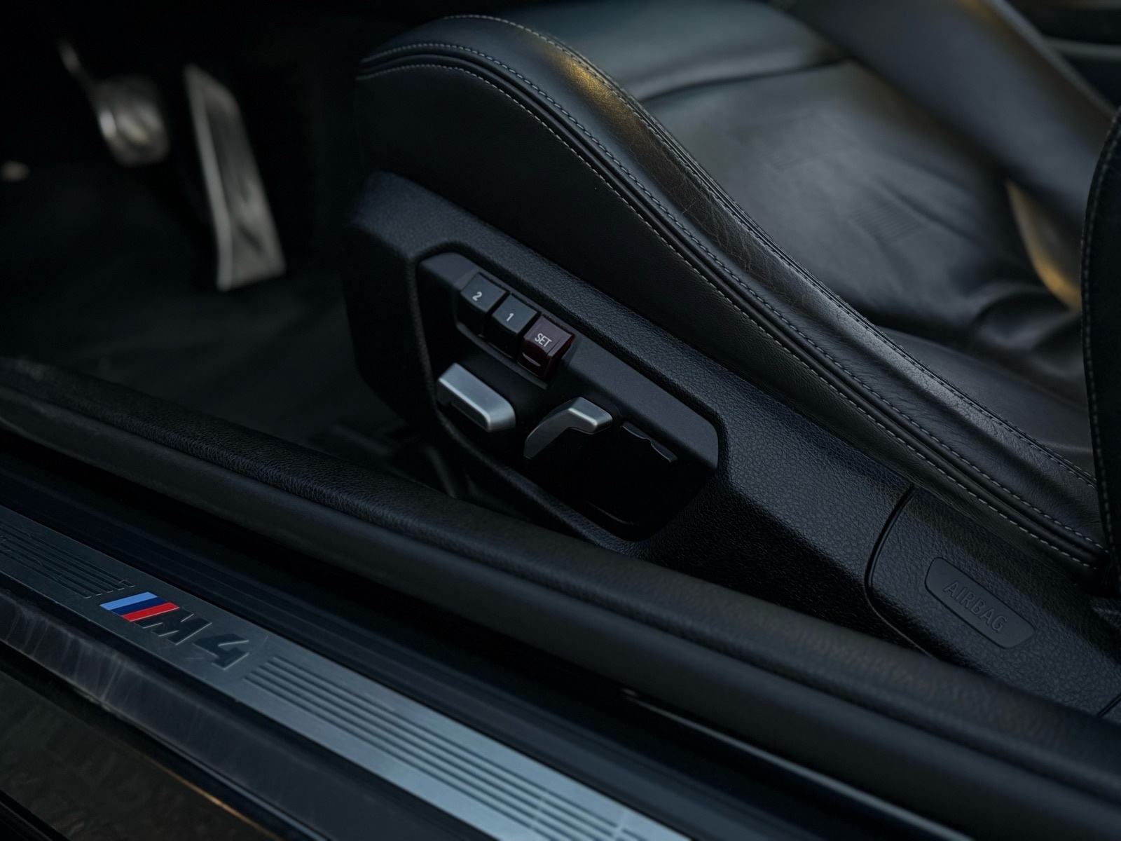 BMW M4 COMPETITION II LCI*CARBON*M PERFORMANCE*ADAPTIVE*H&K*20 ”*HUD*, fotografija 19