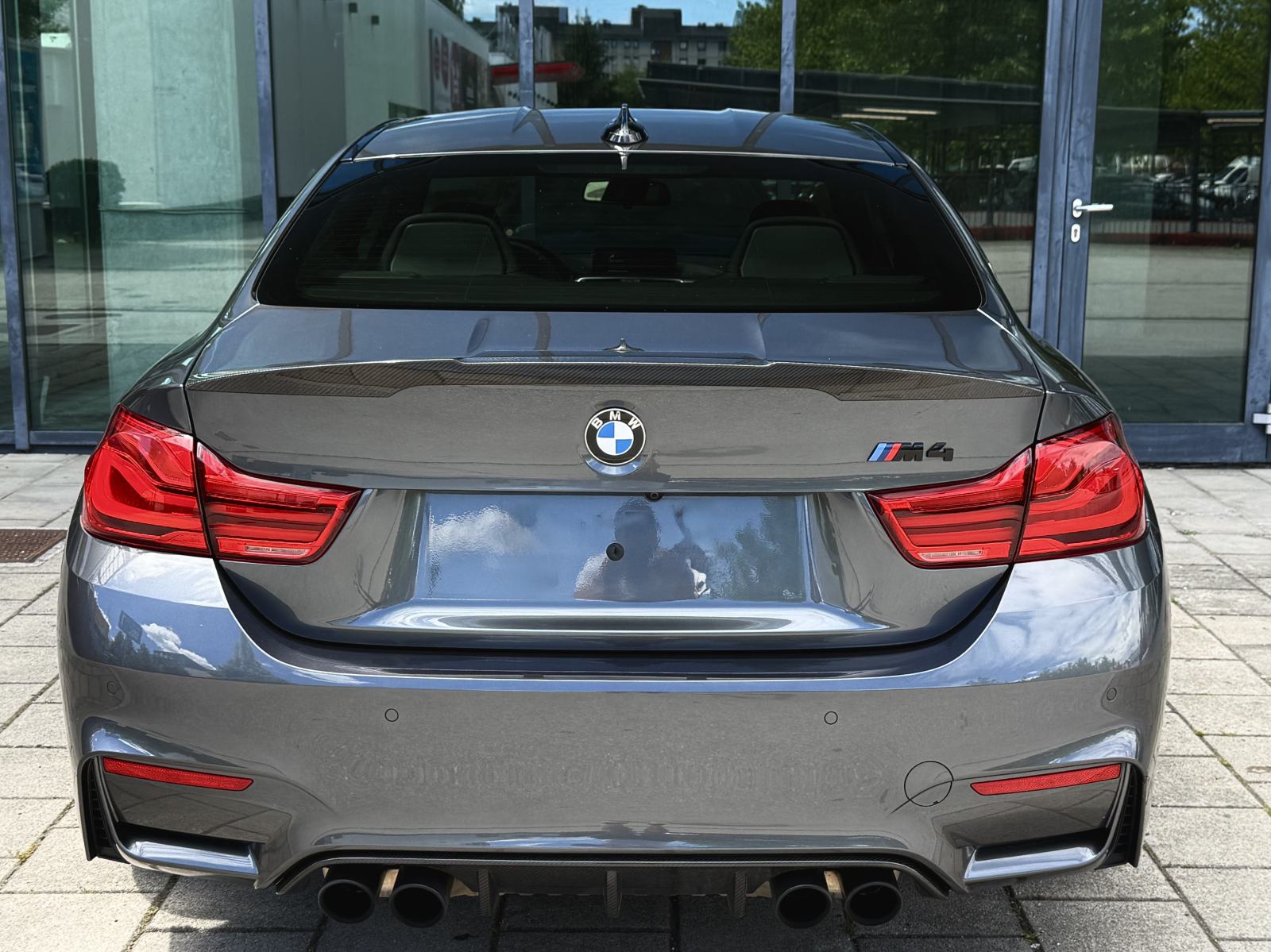 BMW M4 LCI Competition U PRVI BOJI, fotografija 6