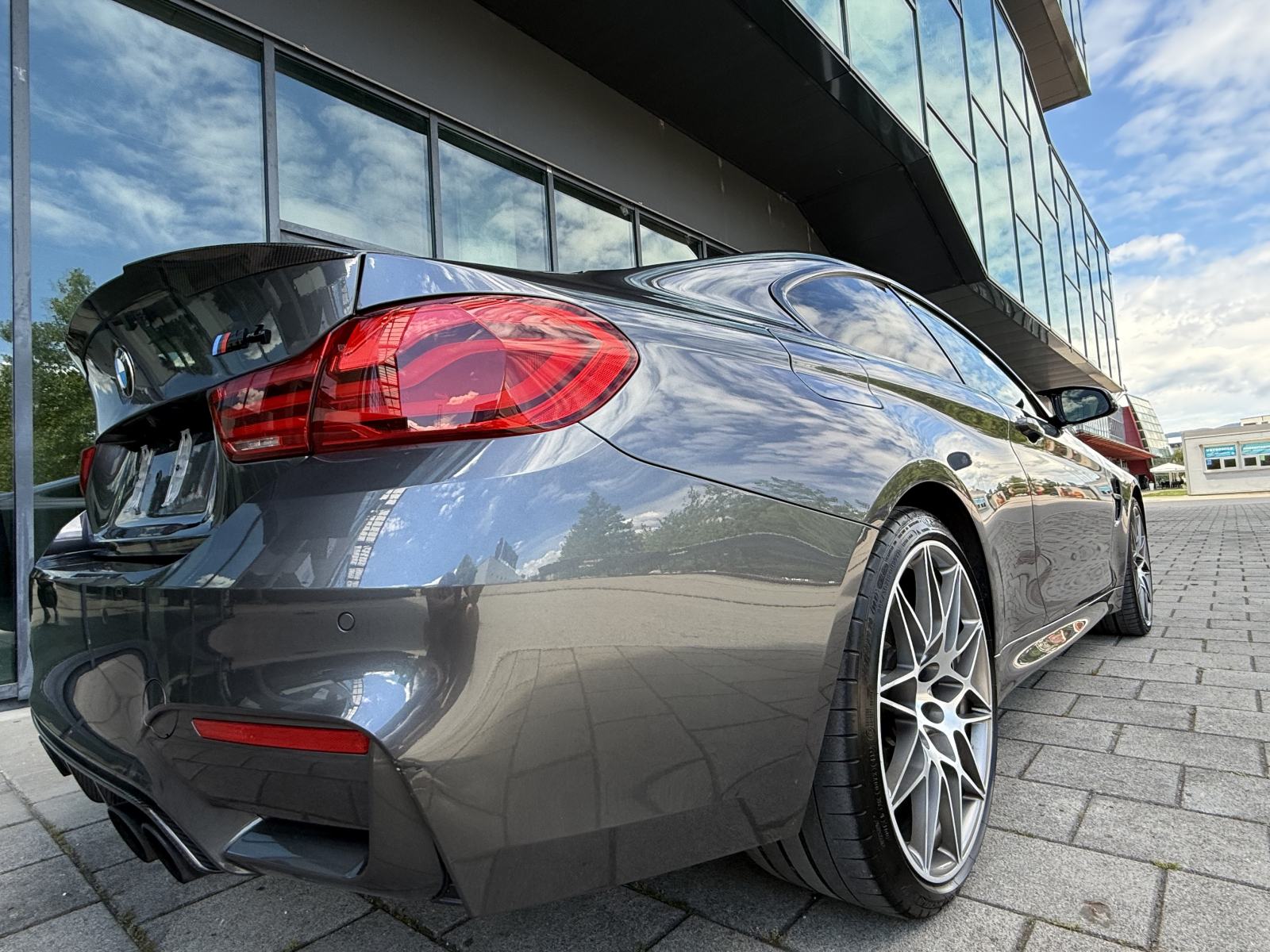 BMW M4 LCI Competition U PRVI BOJI, fotografija 9