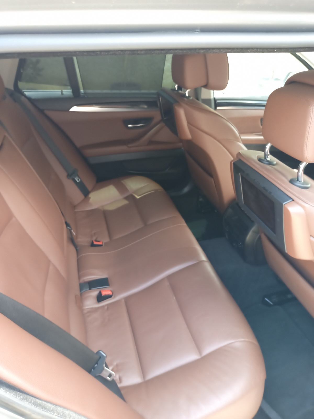 BMW M5 520d automatik, fotografija 8