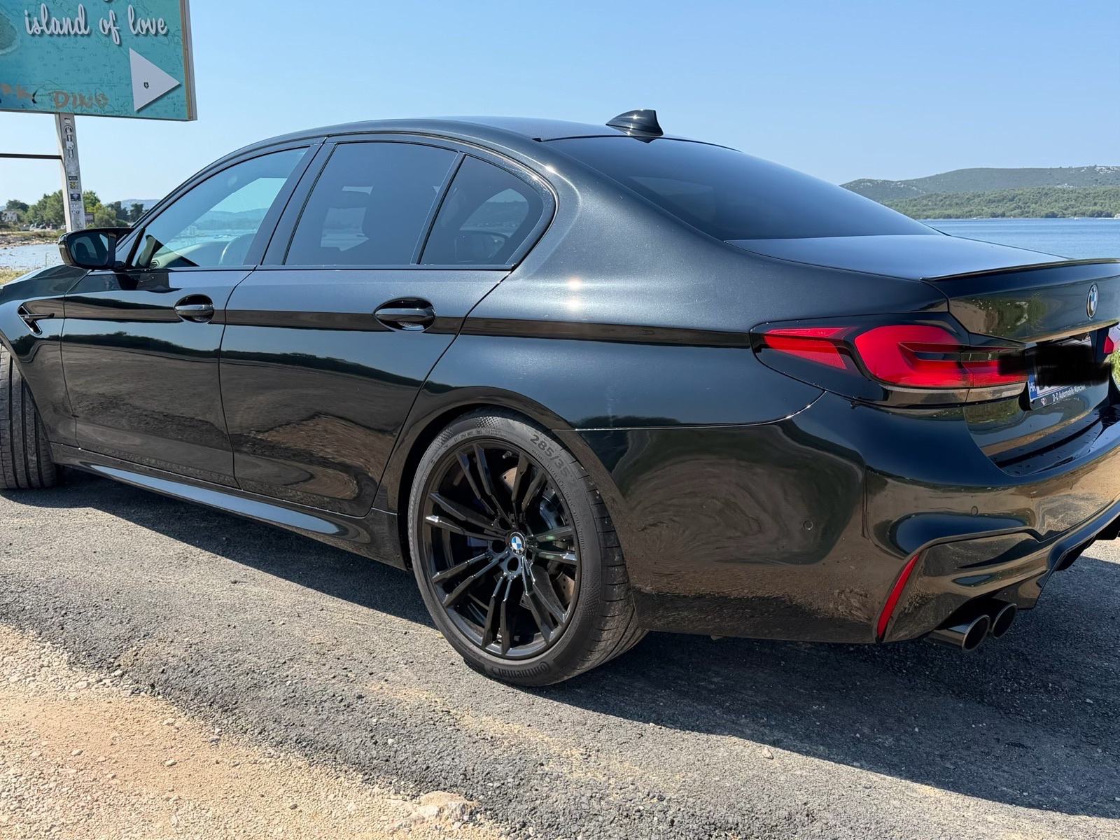 BMW M5 F90 automatik, fotografija 9