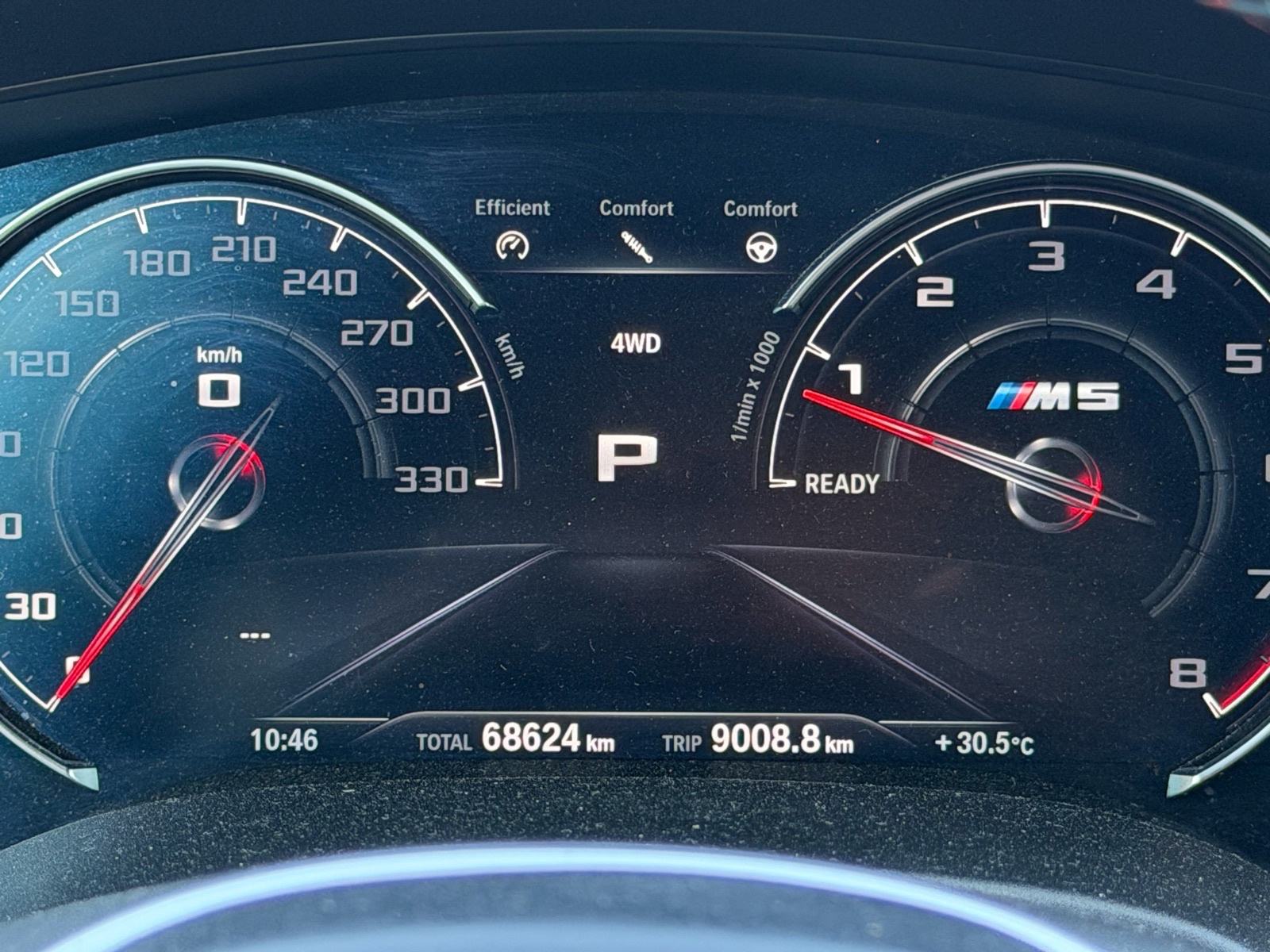 BMW M5 F90 automatik, fotografija 19