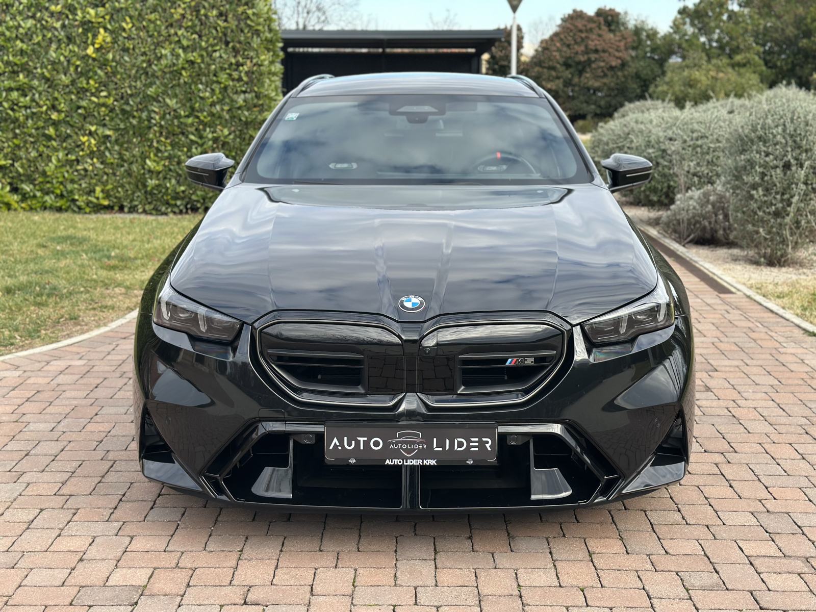 BMW M5 Touring / M Driver's paket / FULL *tvornička garancija*, fotografija 3