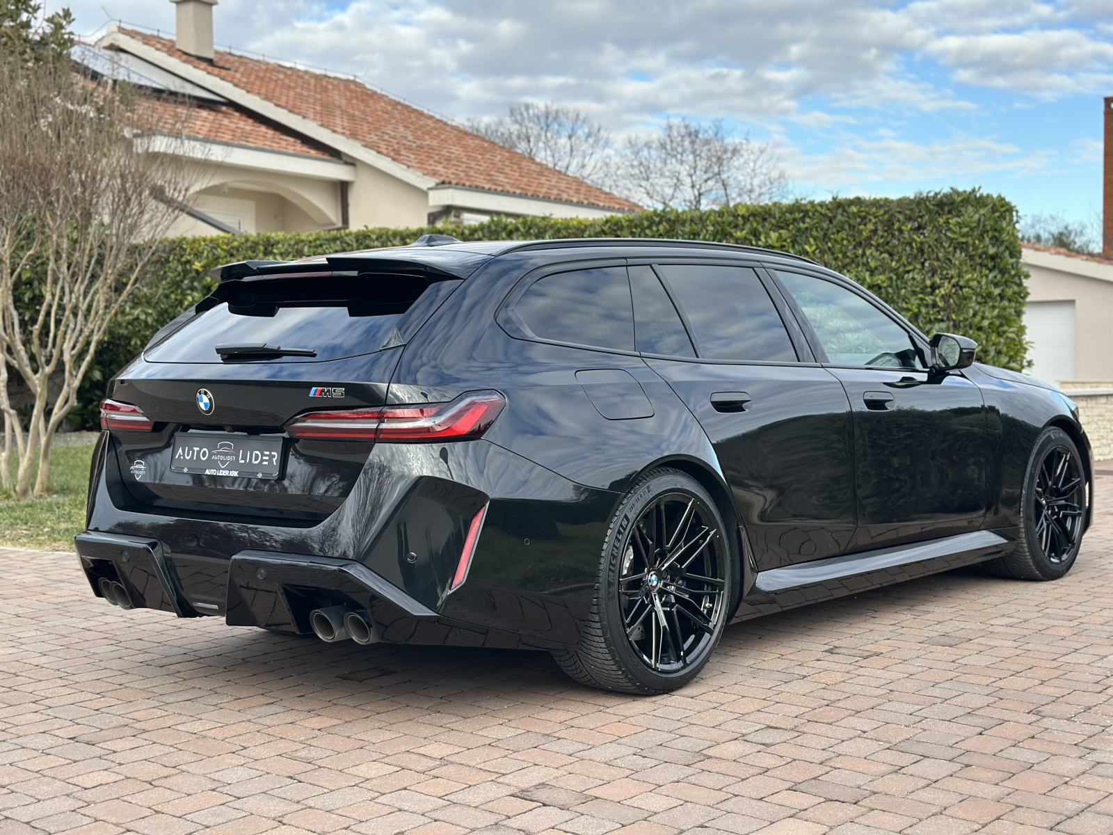 BMW M5 Touring / M Driver's paket / FULL *tvornička garancija*, fotografija 12