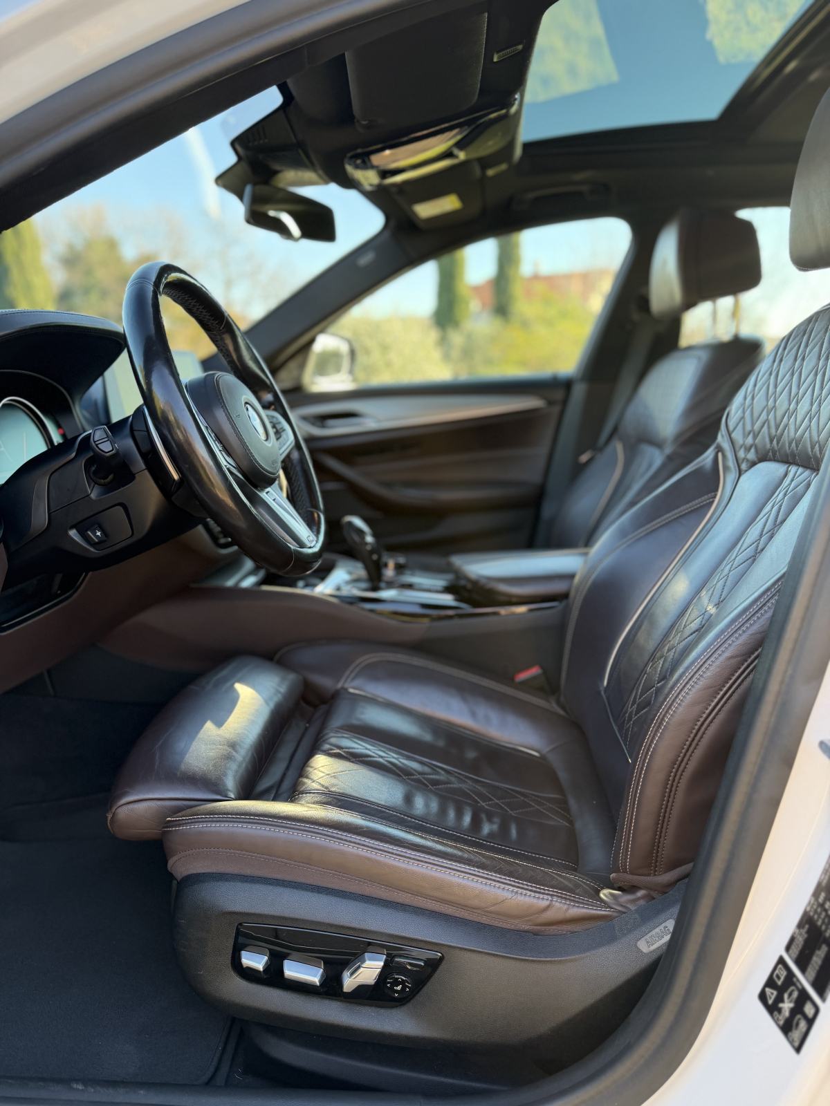 BMW M550d xDrive Touring Lane/Kam/ACC/HUD/Pano, fotografija 14