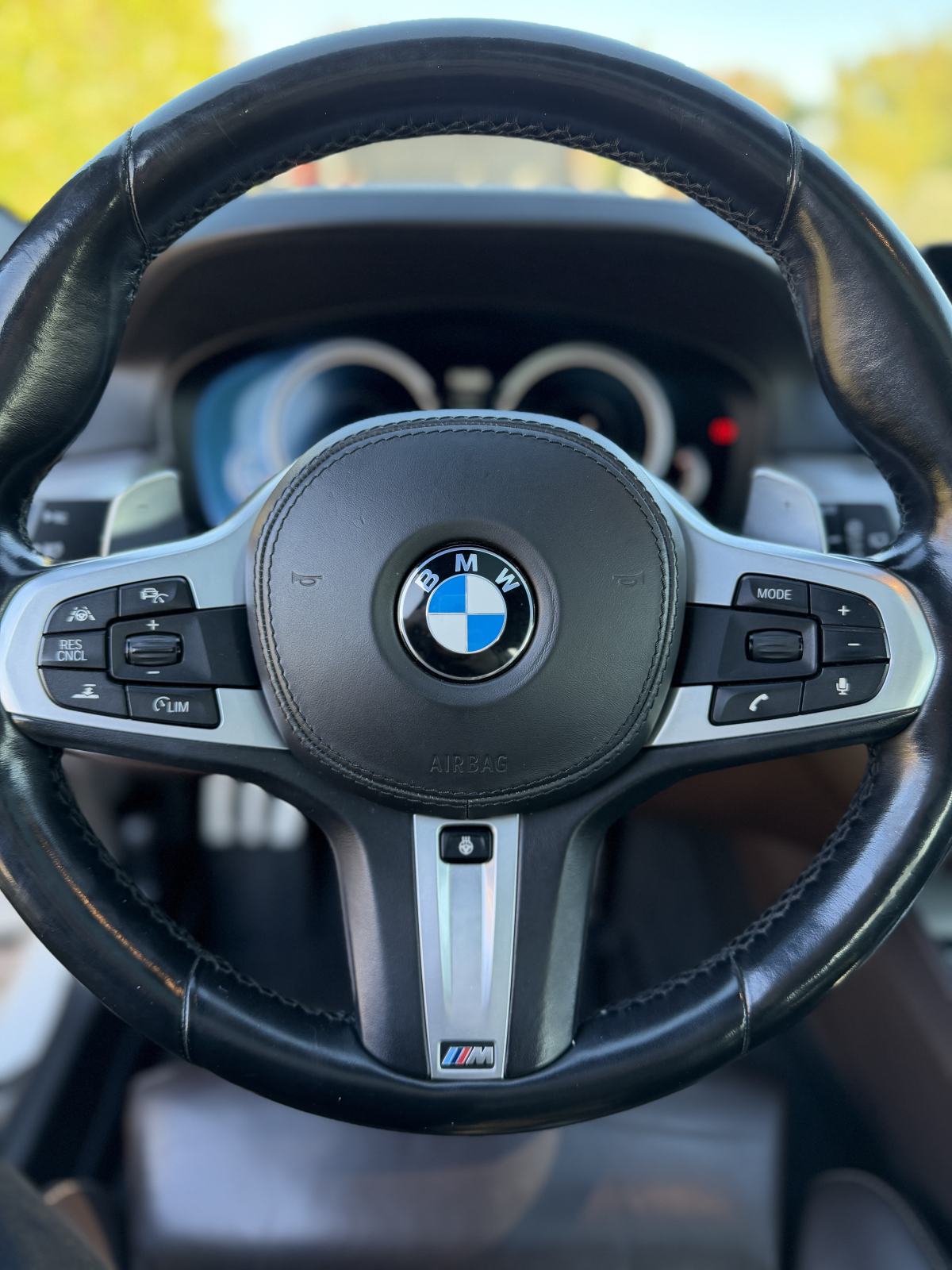BMW M550d xDrive Touring Lane/Kam/ACC/HUD/Pano, fotografija 15