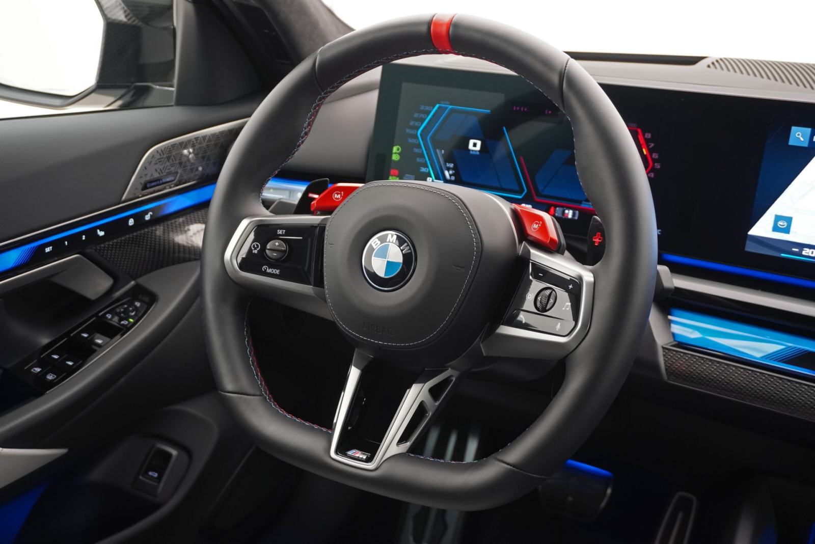 BMW M5 xDrive | Cjena uključuje troškove uvoza, fotografija 13