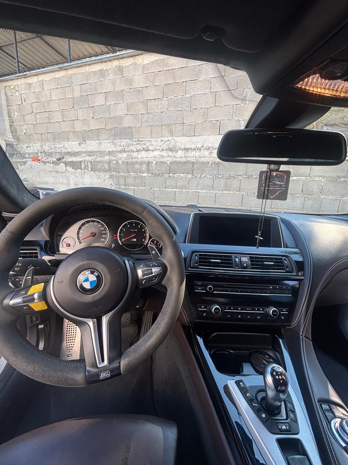 BMW M6 4.4 v8 automatik, fotografija 8