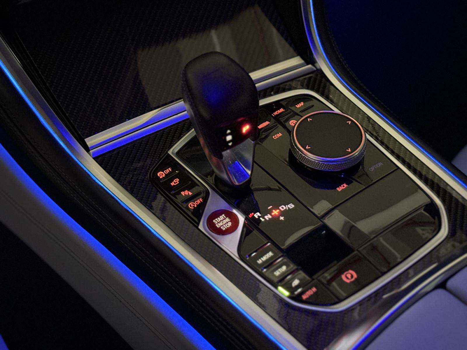 BMW M8 COMPETITION GRAN COUPE 720 Ks *FULL*CARBON*LASERI*KAMERE*ACC*ZG, fotografija 11