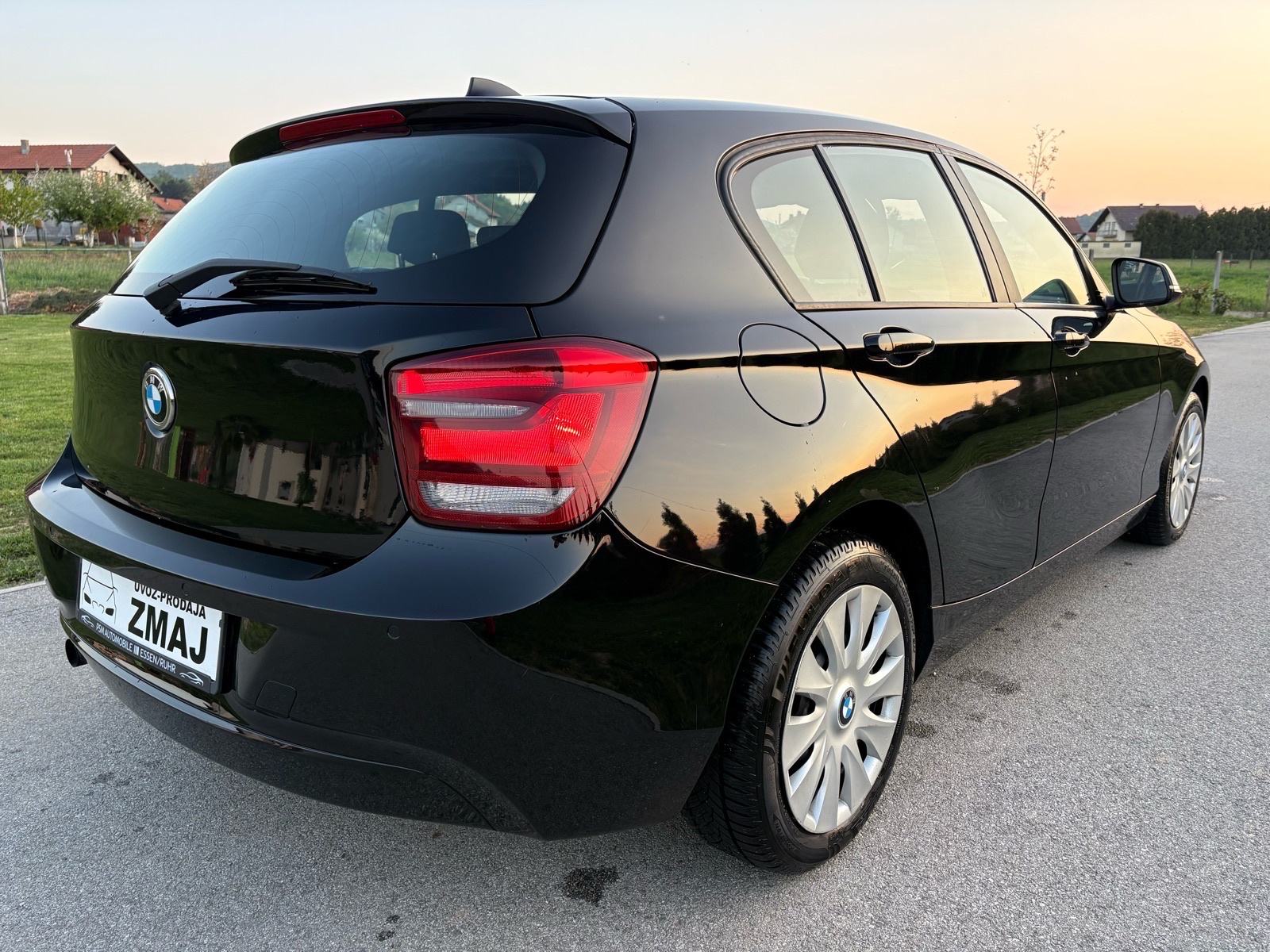 BMW serija 1 1,6i *KLIMA*REGISTRACIJA GODINU DANA*6 Brzina*Metalik*, fotografija 6