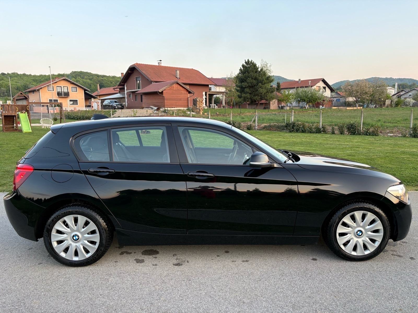 BMW serija 1 1,6i *KLIMA*REGISTRACIJA GODINU DANA*6 Brzina*Metalik*, fotografija 9