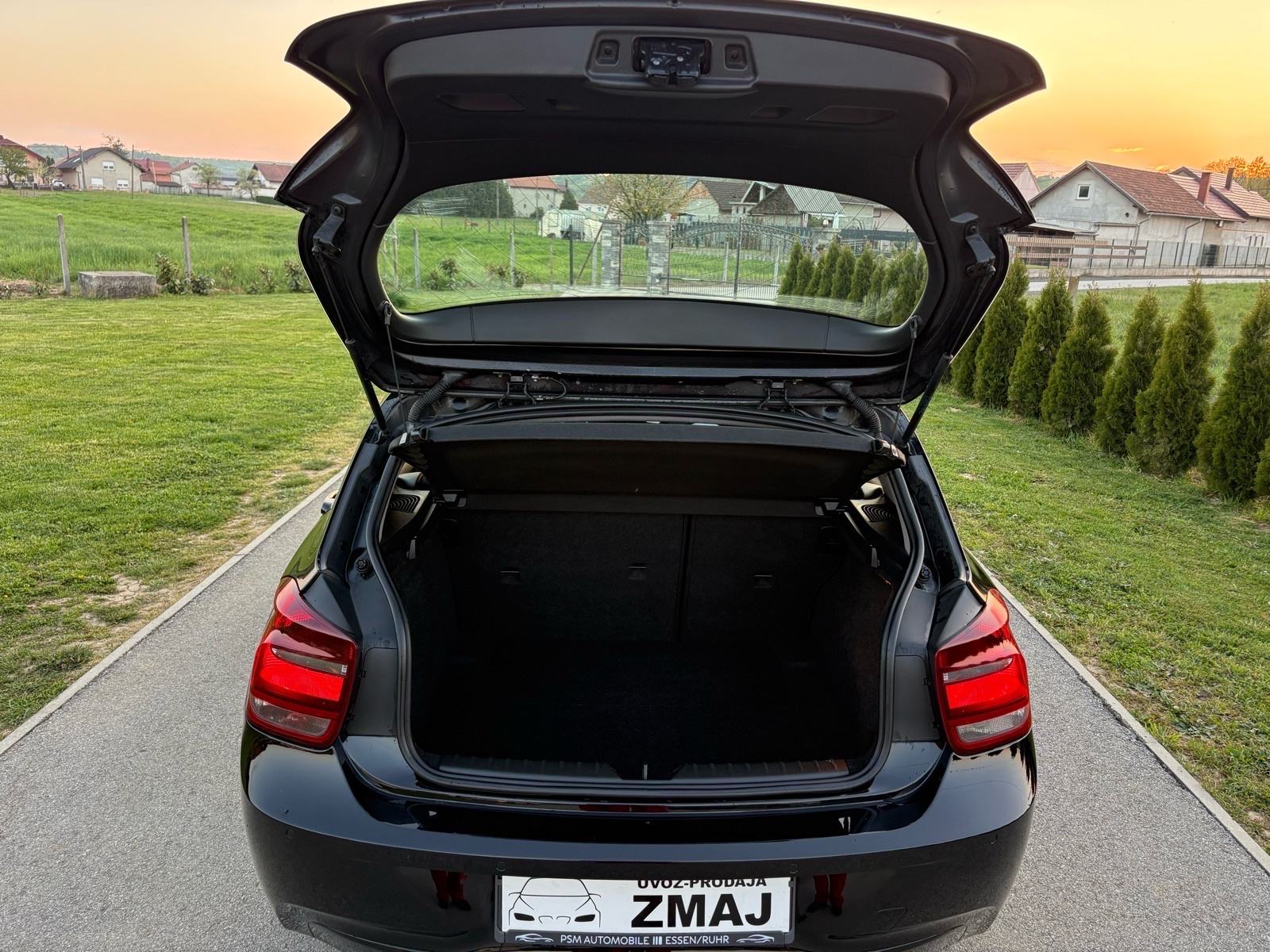 BMW serija 1 1,6i *KLIMA*REGISTRACIJA GODINU DANA*6 Brzina*Metalik*, fotografija 17
