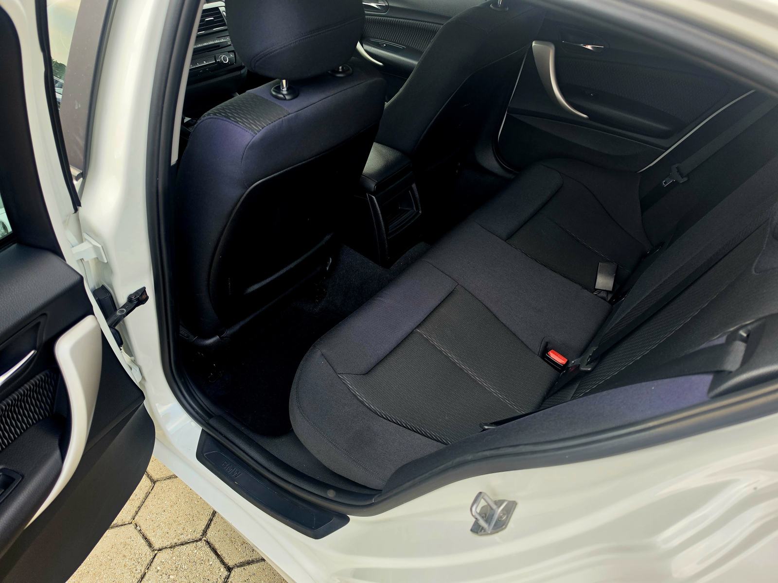 BMW serija 1 114i 1.6 BENZIN,,ODLIČAN,,SERVISNA,,149488KM, fotografija 13