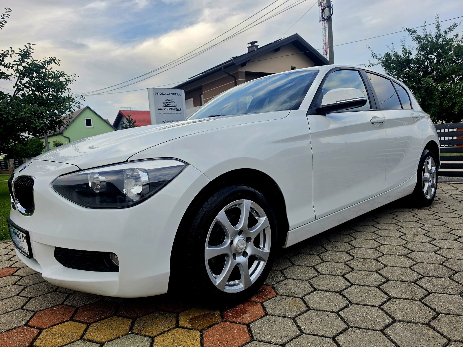 BMW serija 1 114i 1.6 BENZIN,,ODLIČAN,,SERVISNA,,149488KM, fotografija 2