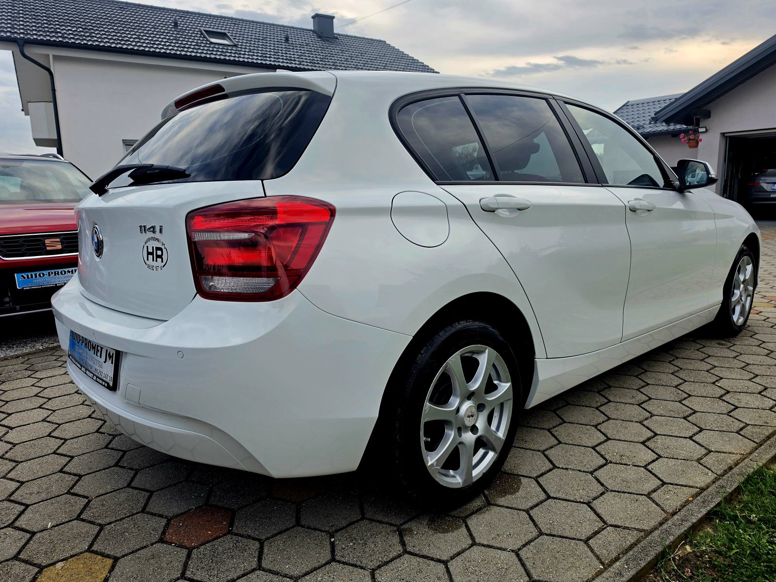 BMW serija 1 114i 1.6 BENZIN,,ODLIČAN,,SERVISNA,,149488KM, fotografija 6