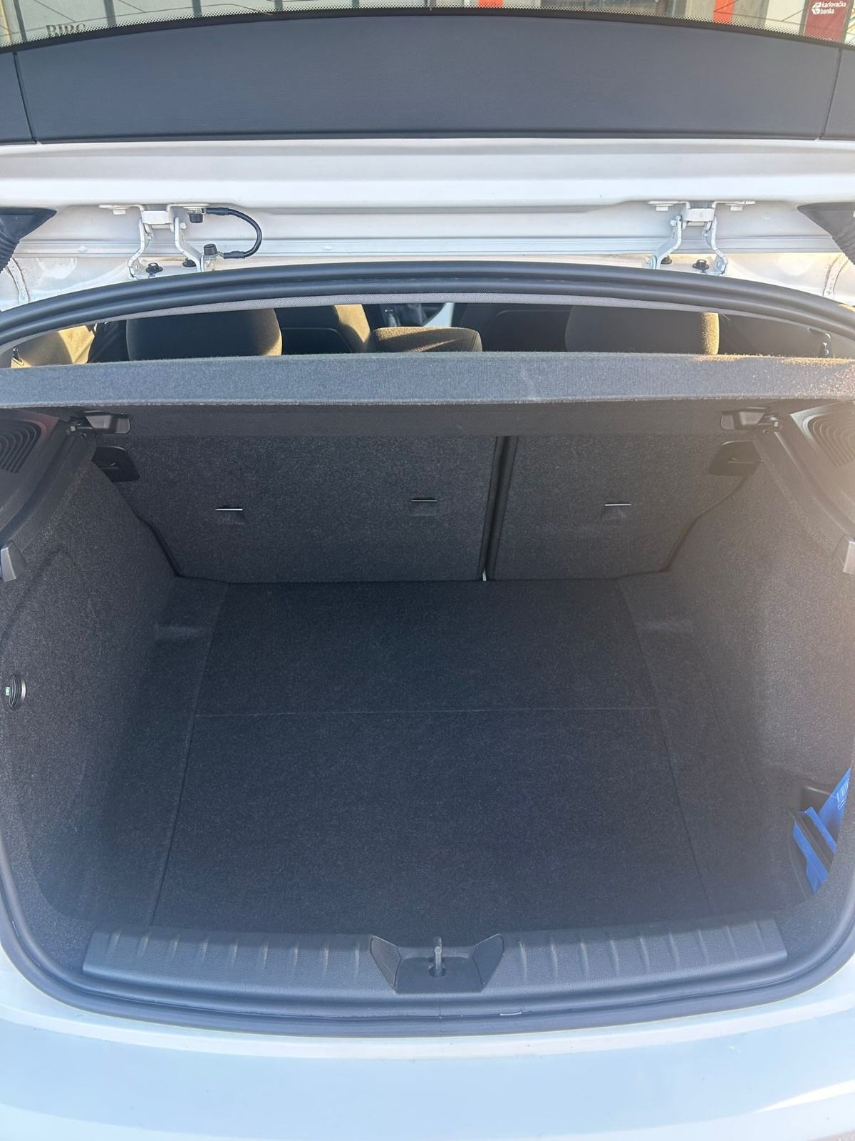 BMW serija 1 114i, fotografija 6