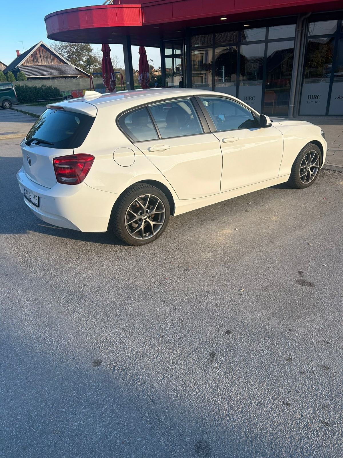 BMW serija 1 114i, fotografija 2