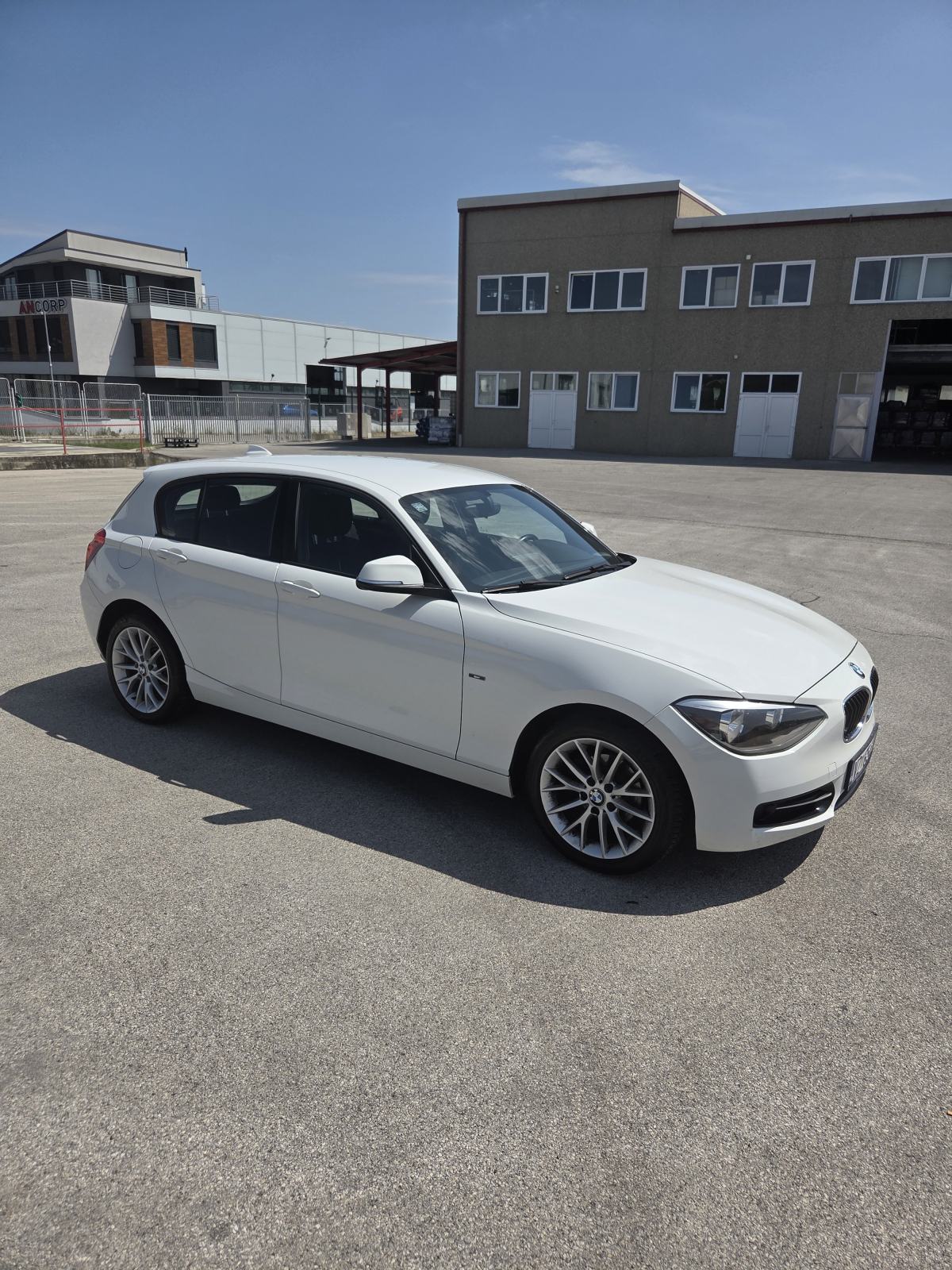 BMW Serija 1 114i – uredno vozilo, redovito održavano, fotografija 3