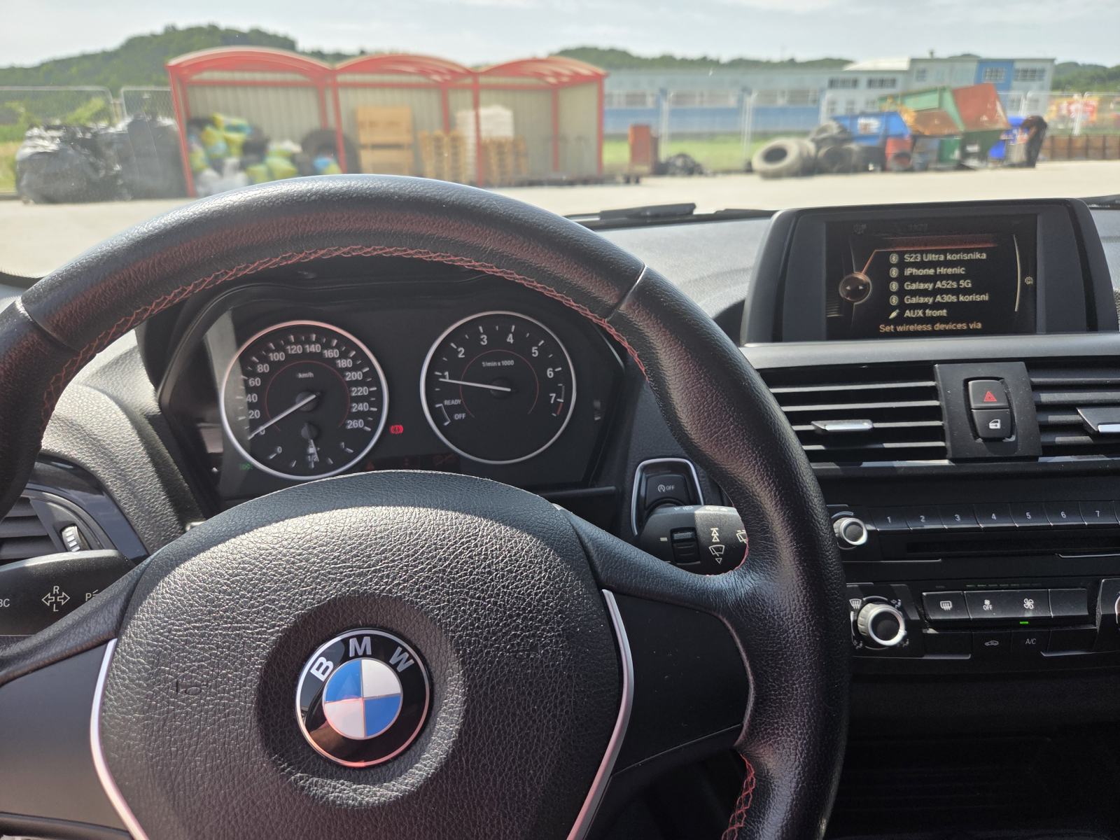 BMW Serija 1 114i – uredno vozilo, redovito održavano, fotografija 5