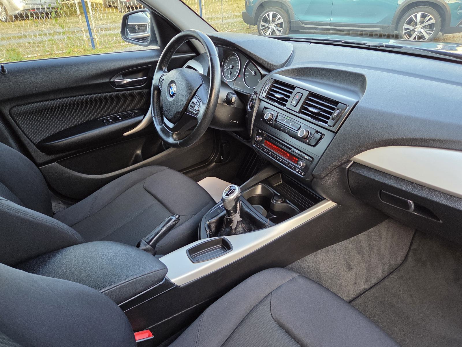 BMW serija 1 116d 2013g."158000 km"-Reg.6/27-TOP STANJE, fotografija 12