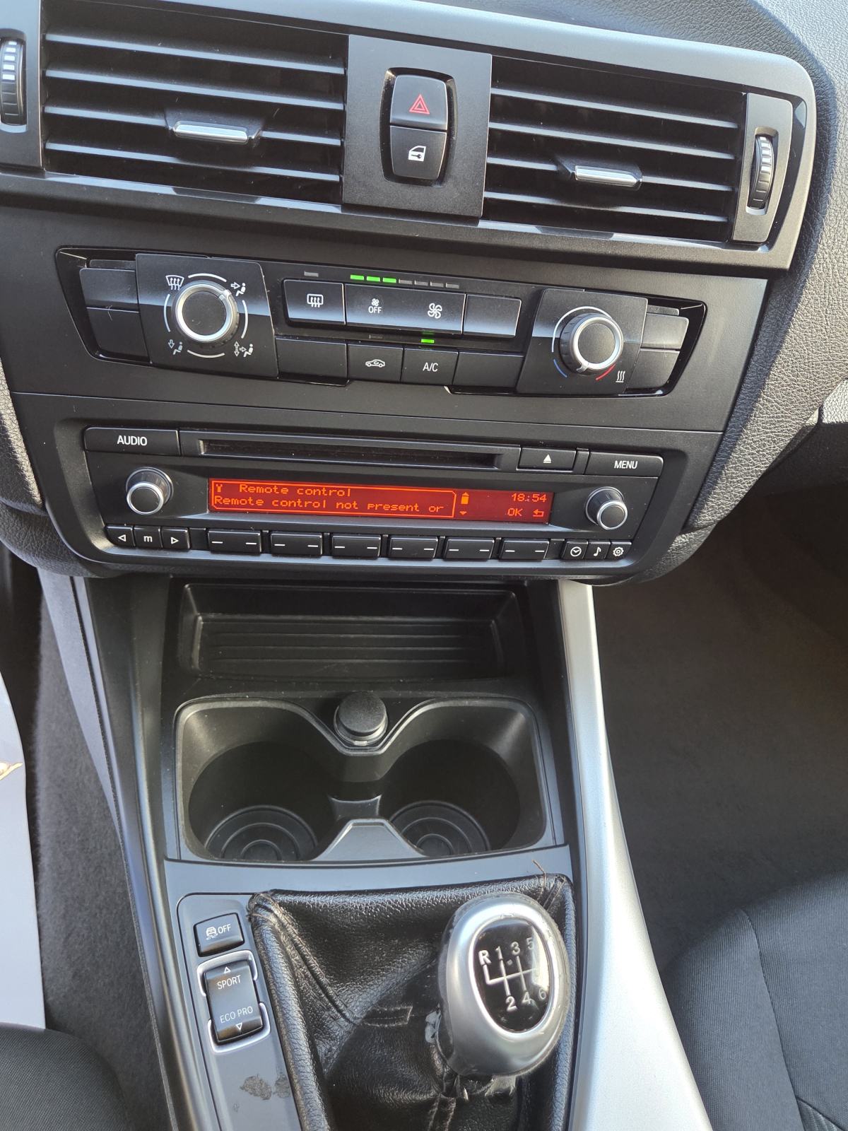 BMW serija 1 116d 2013g."158000 km"-Reg.6/27-TOP STANJE, fotografija 8