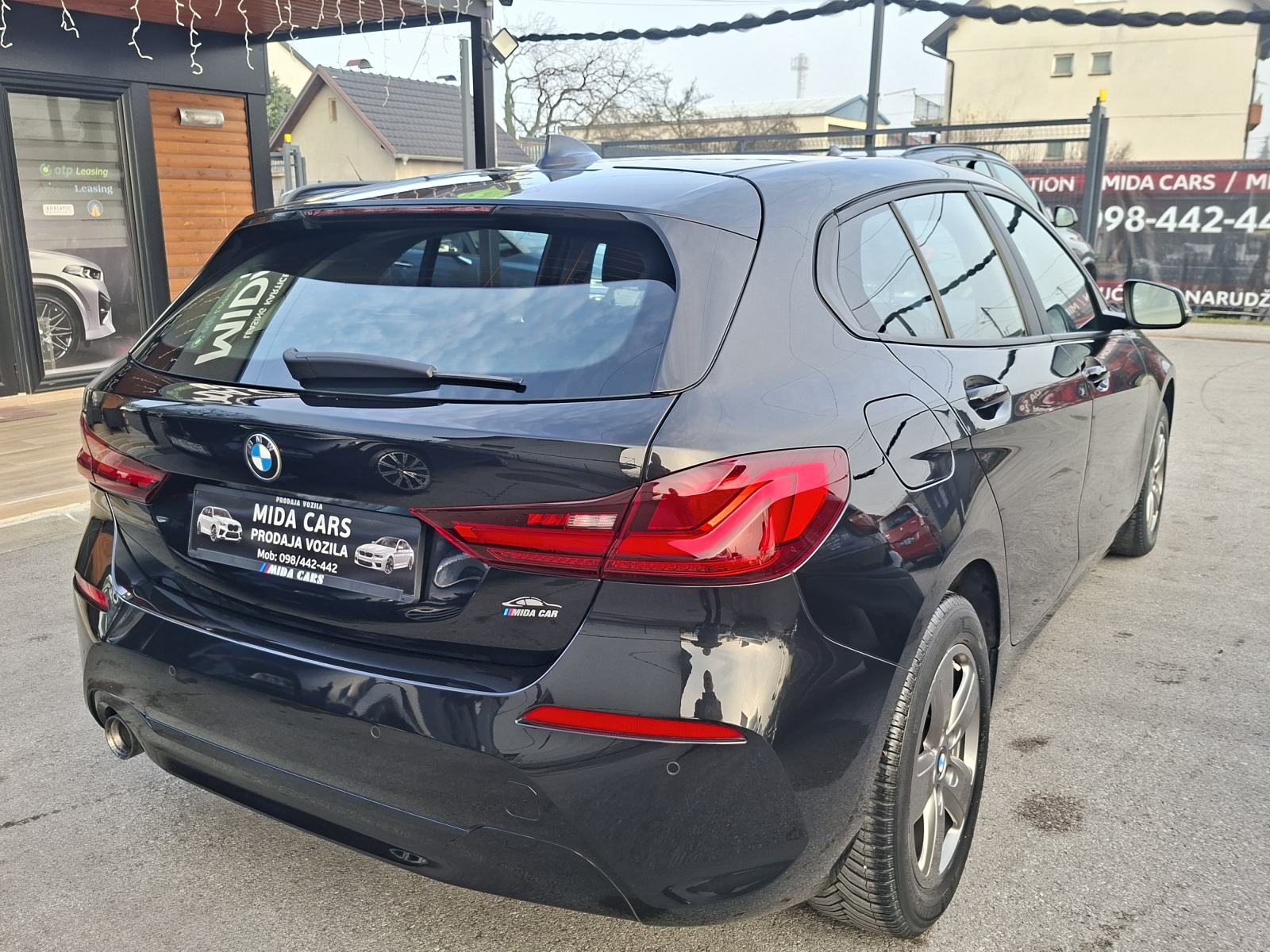 BMW serija 1 116d-2021god-NAVI-LED-PDV-GARANCIJA 1GOD, fotografija 11