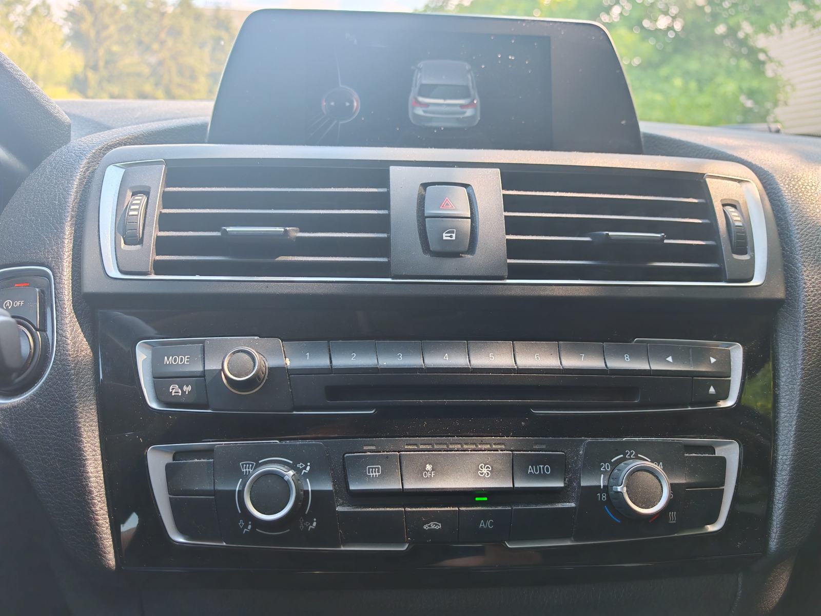 BMW serija 1 116d - 92.000 km - JAMSTVO, fotografija 16