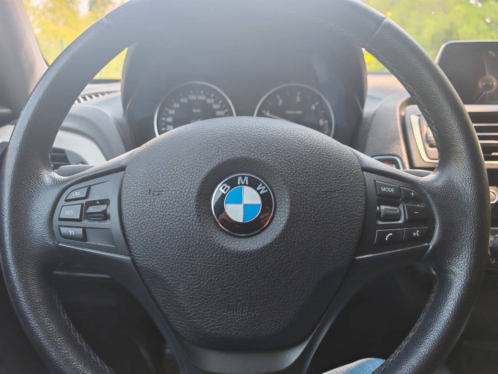 BMW serija 1 116d - 92.000 km - JAMSTVO, fotografija 15