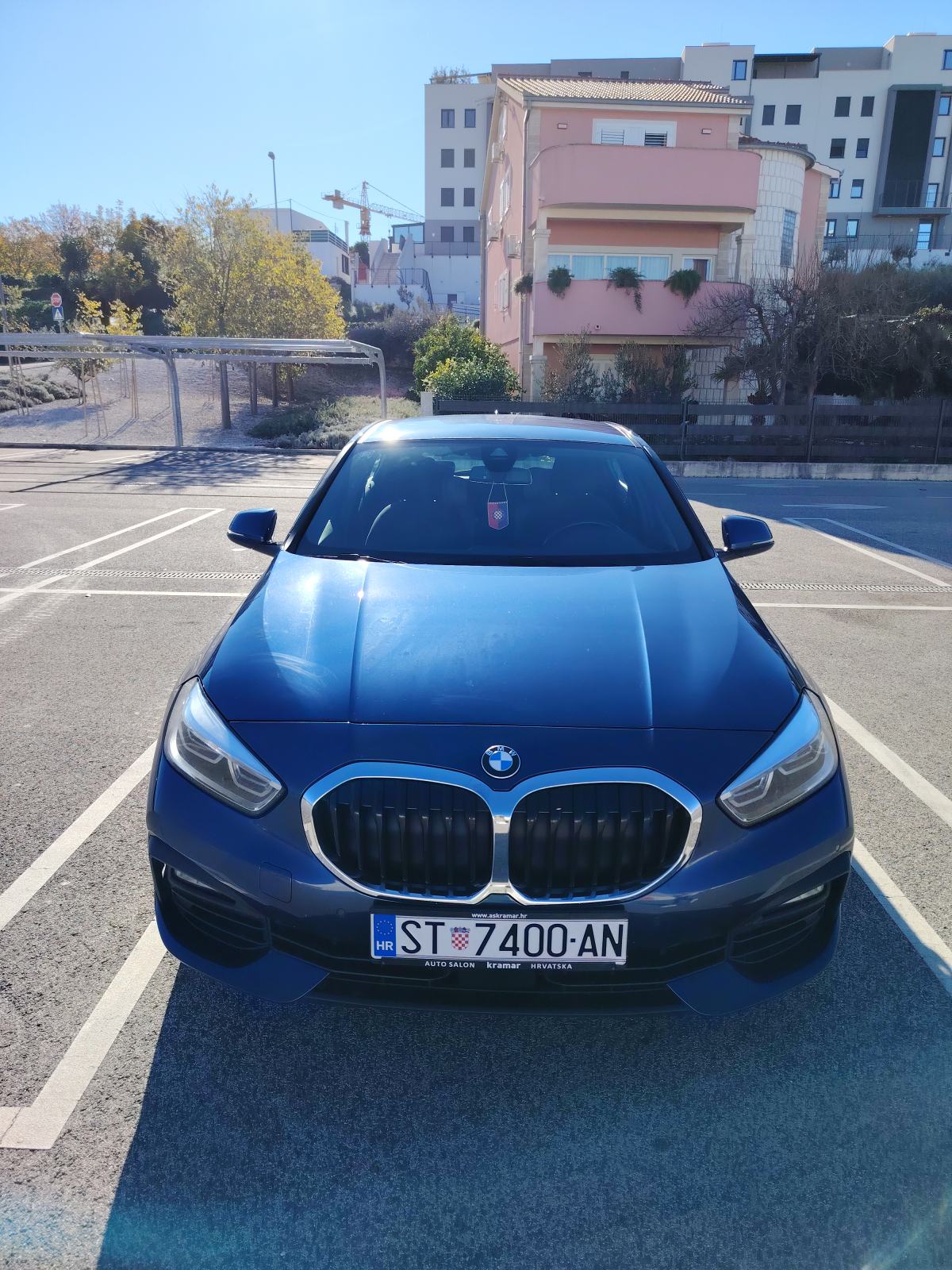 BMW serija 1 116d automatik, KOMPLET zimske i ljetne, reg godinu dana, pogled izvana - slika 5