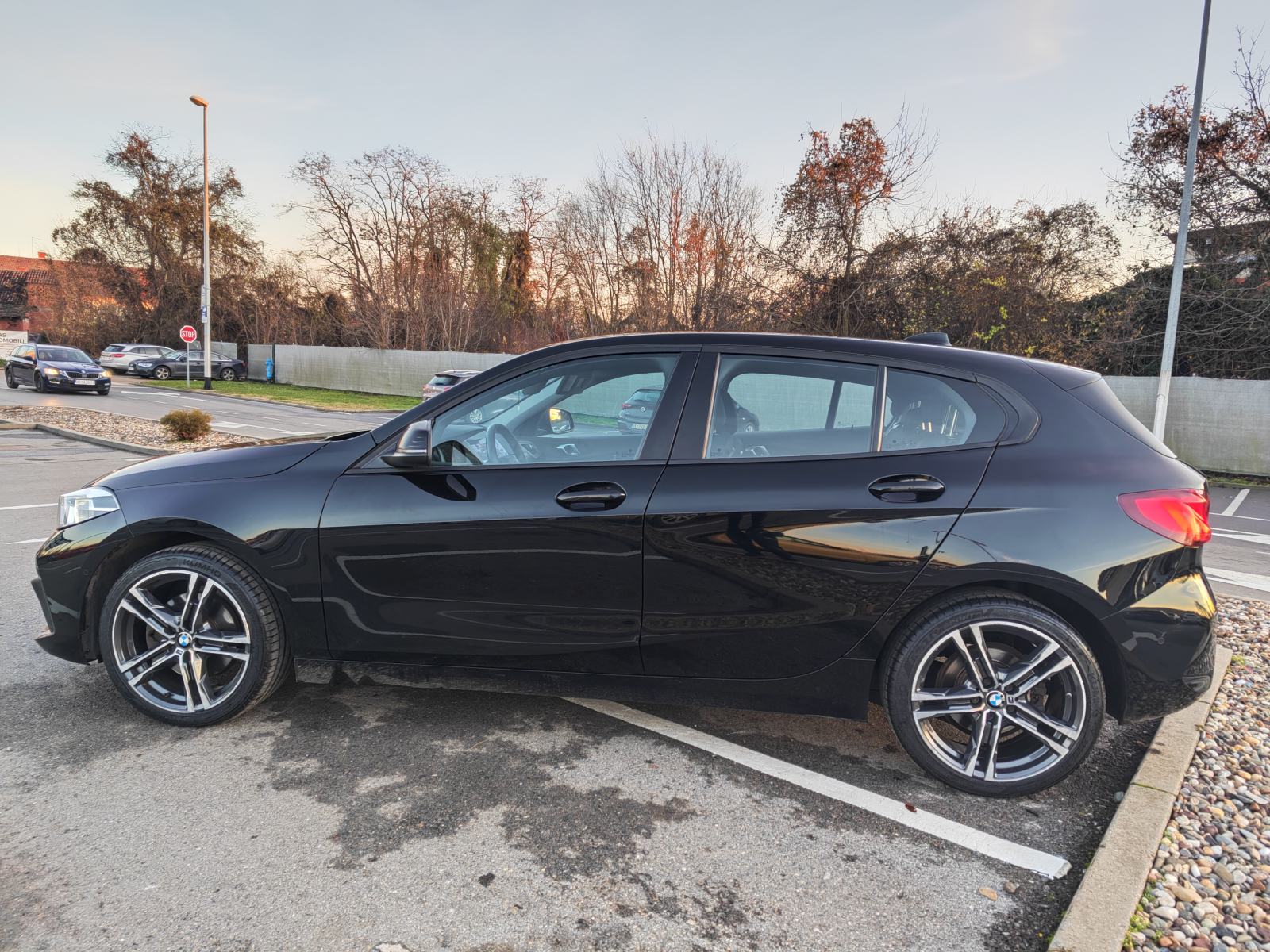 BMW serija 1 116d AUTOMATIK LED KAMERA ALU 18 REG GOD DAN JAMSTVO 12MJ, fotografija 6
