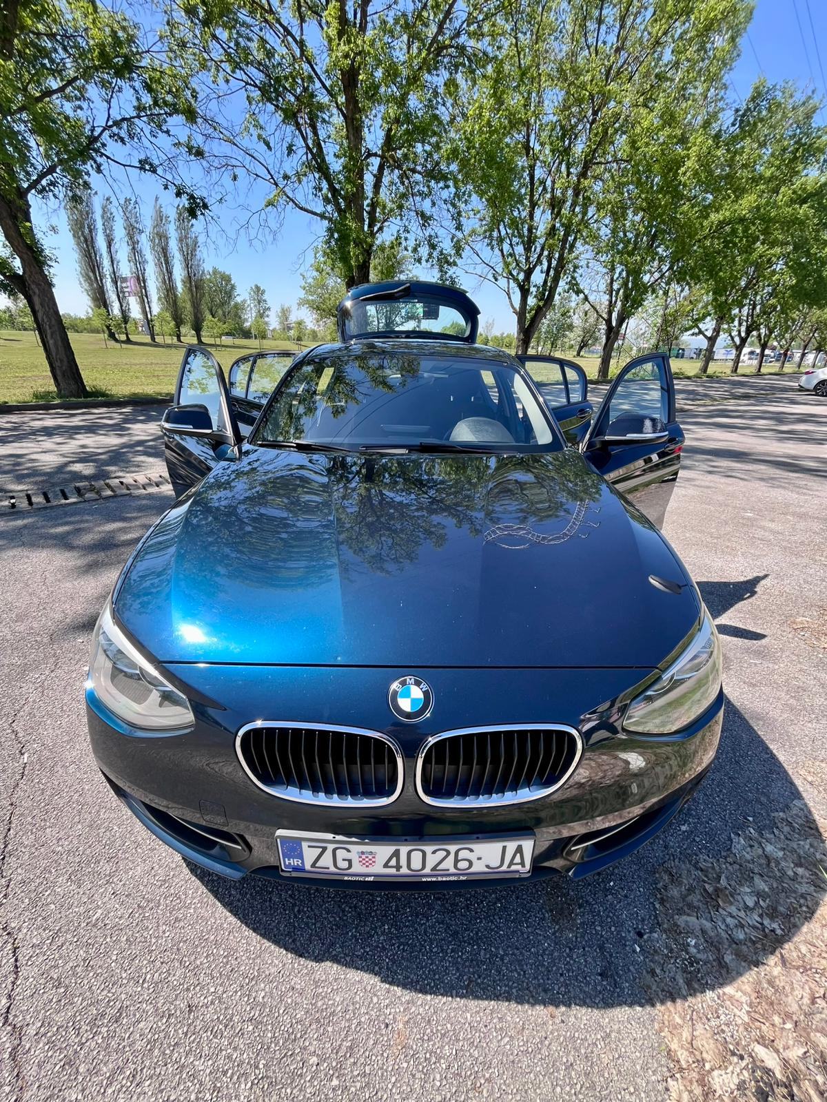 HITNO BMW serija 1 116d Efficient Dynamics Sport Line, fotografija 15