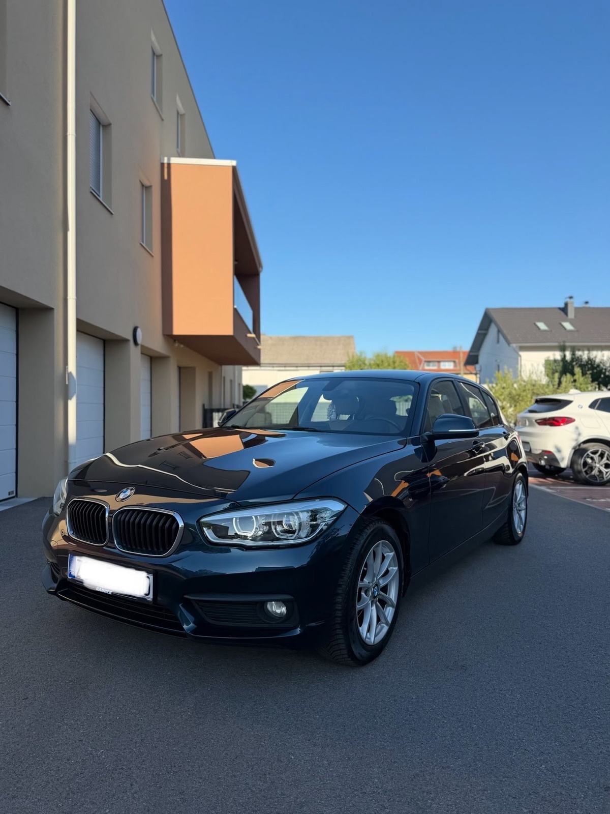 BMW serija 1 116d LED, KOŽA, NAVIGACIJA, REG. 1/2027., fotografija 2