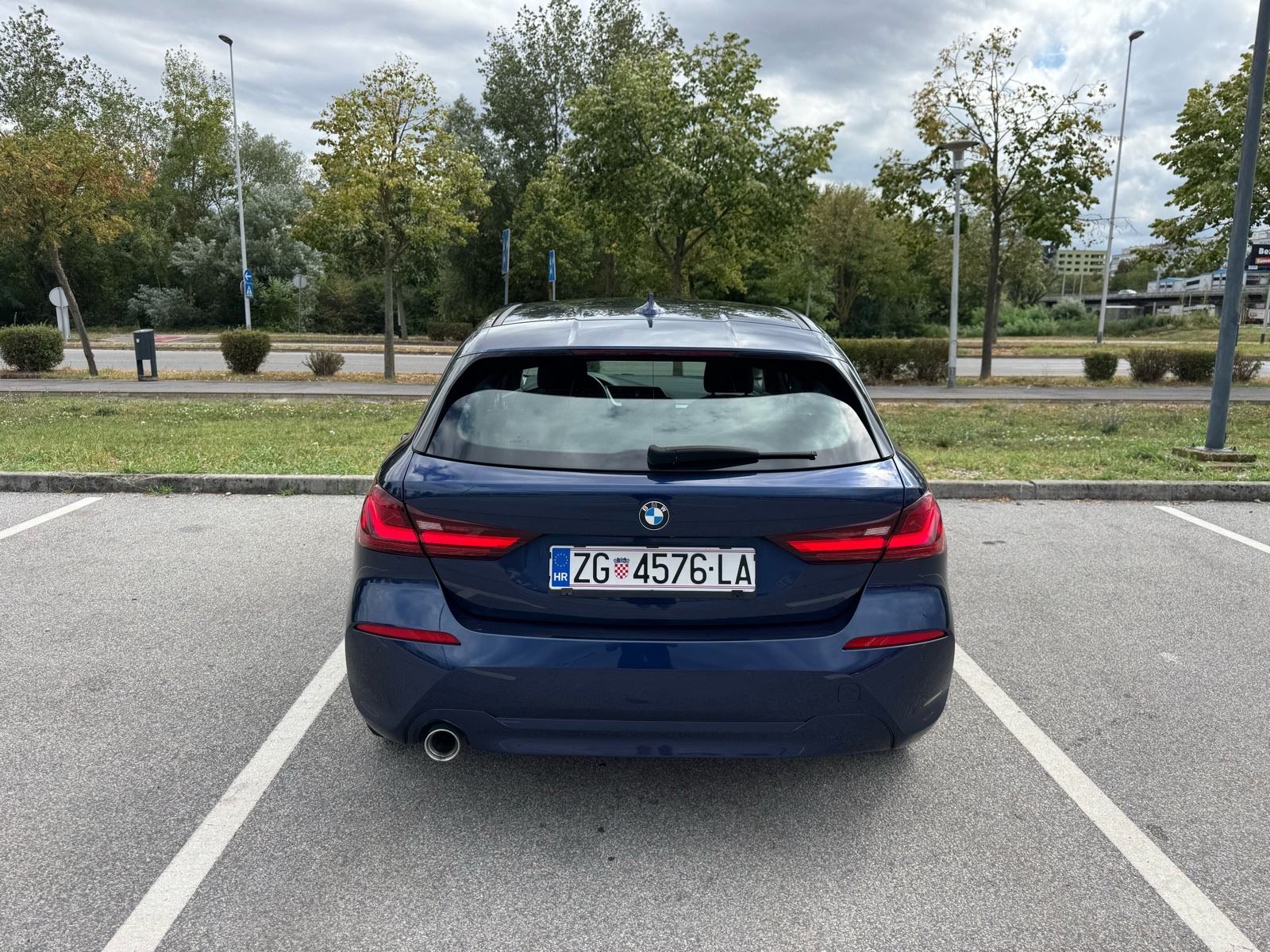 BMW serija 1 116d •LED-NAVI-LEASING•, fotografija 6